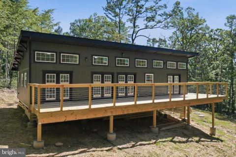MLS: VAPA2006520