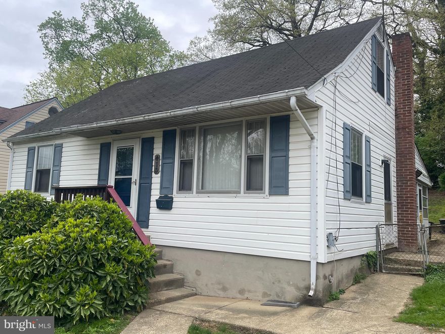 SOLID HOME THAT NEEDS BEAUTIFICATION! VINYL SIDED 3BR 2BATH CAPE COD WITH HARDWOOD FLOORS, GAS HEAT & COOKING, REAR PORCH ADDITION, FULL BSMT W/NEW BATH, FULLY FENCED LARGE BACKYARD W/SHED.  GREAT PRICE AND CAN SETTLE IMMEDIATELY.