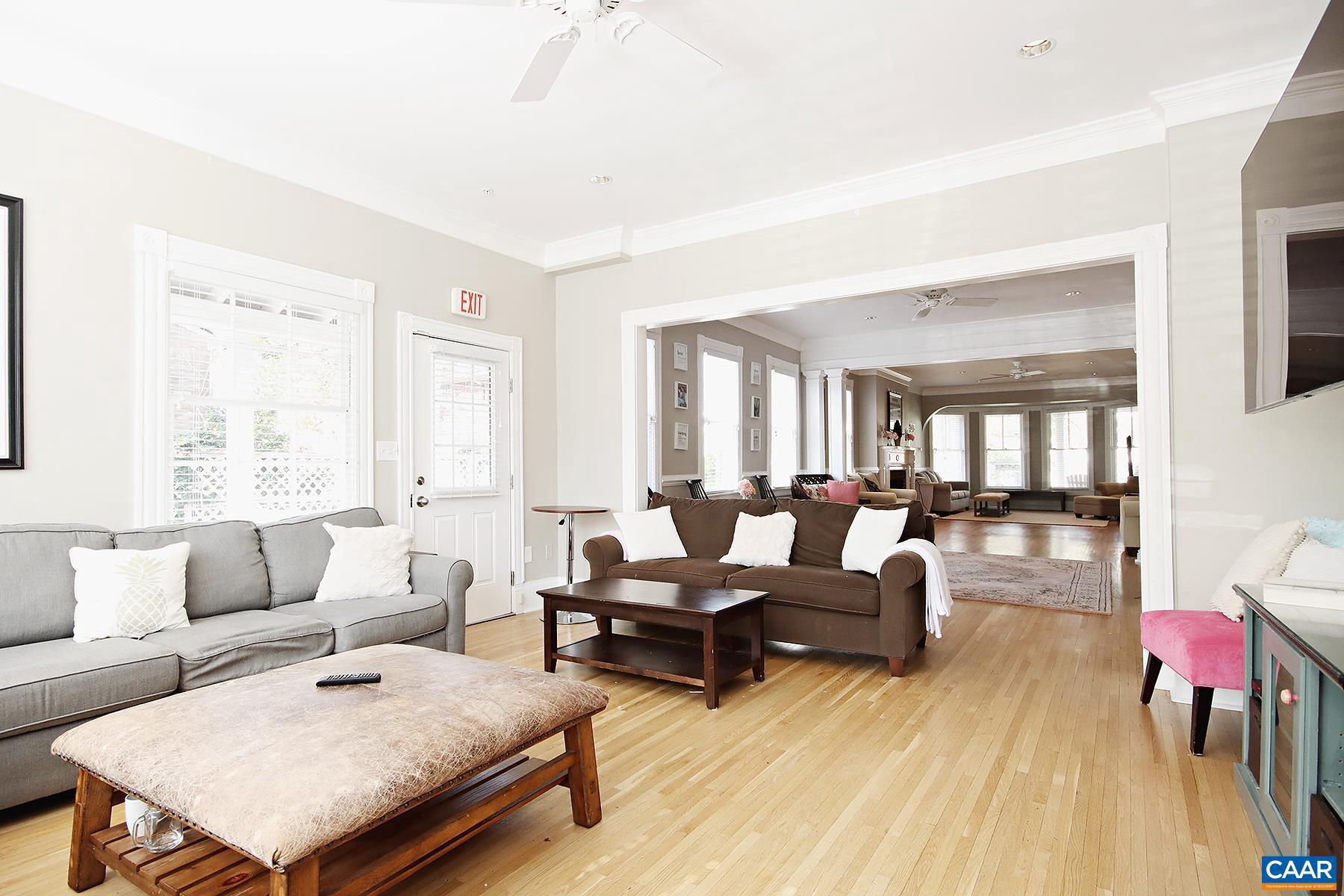 RUGBY - Residential Lease