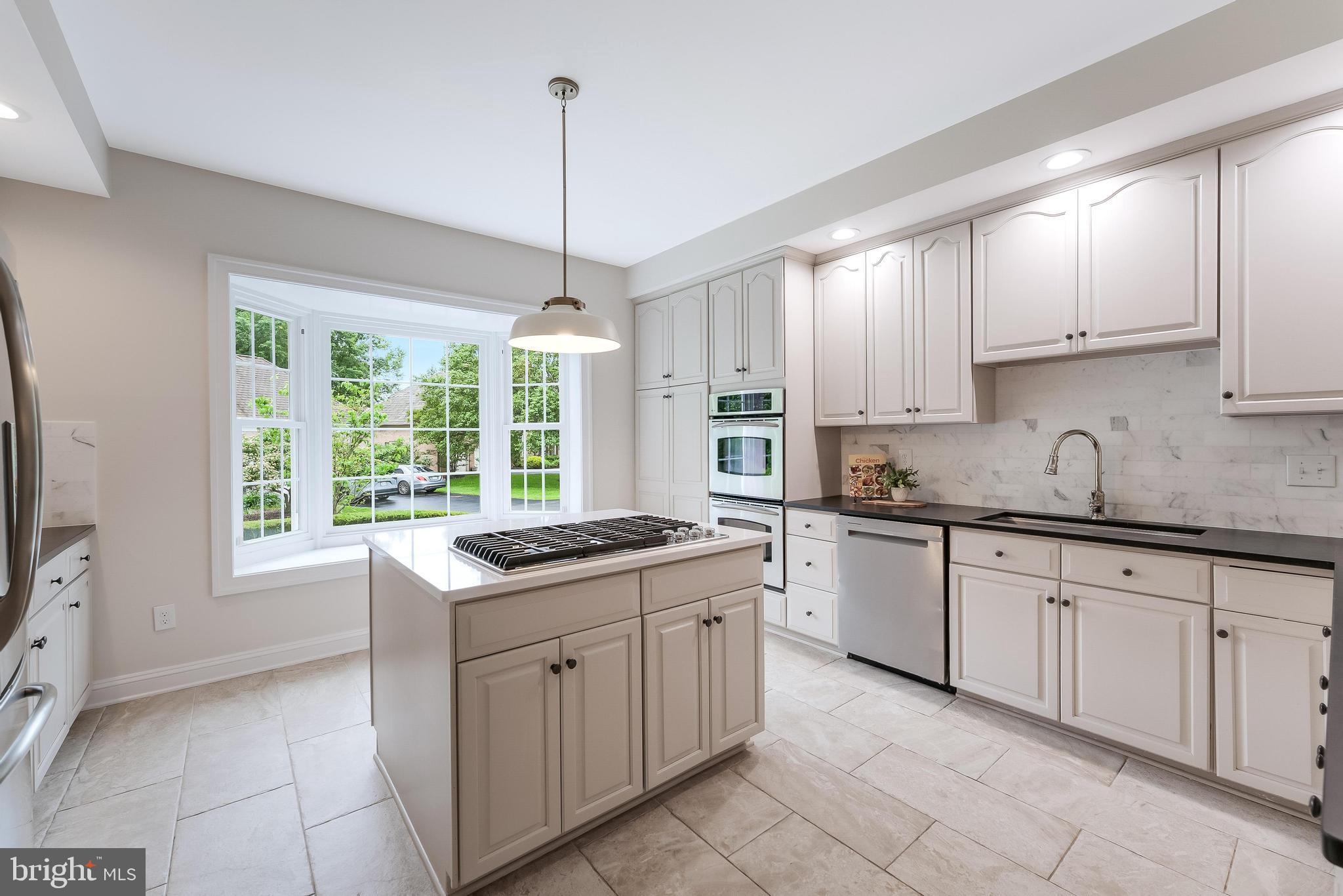 CENTURY OAK - Residential