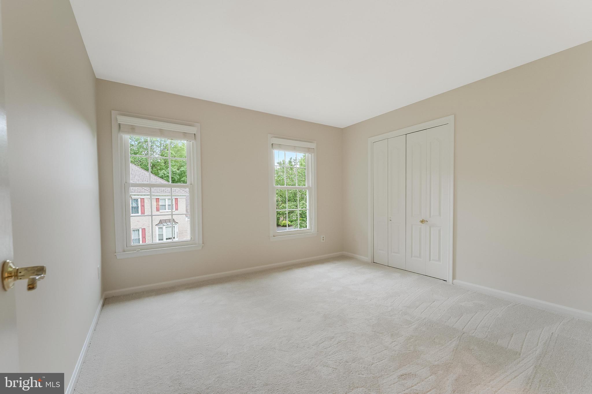 CENTURY OAK - Residential