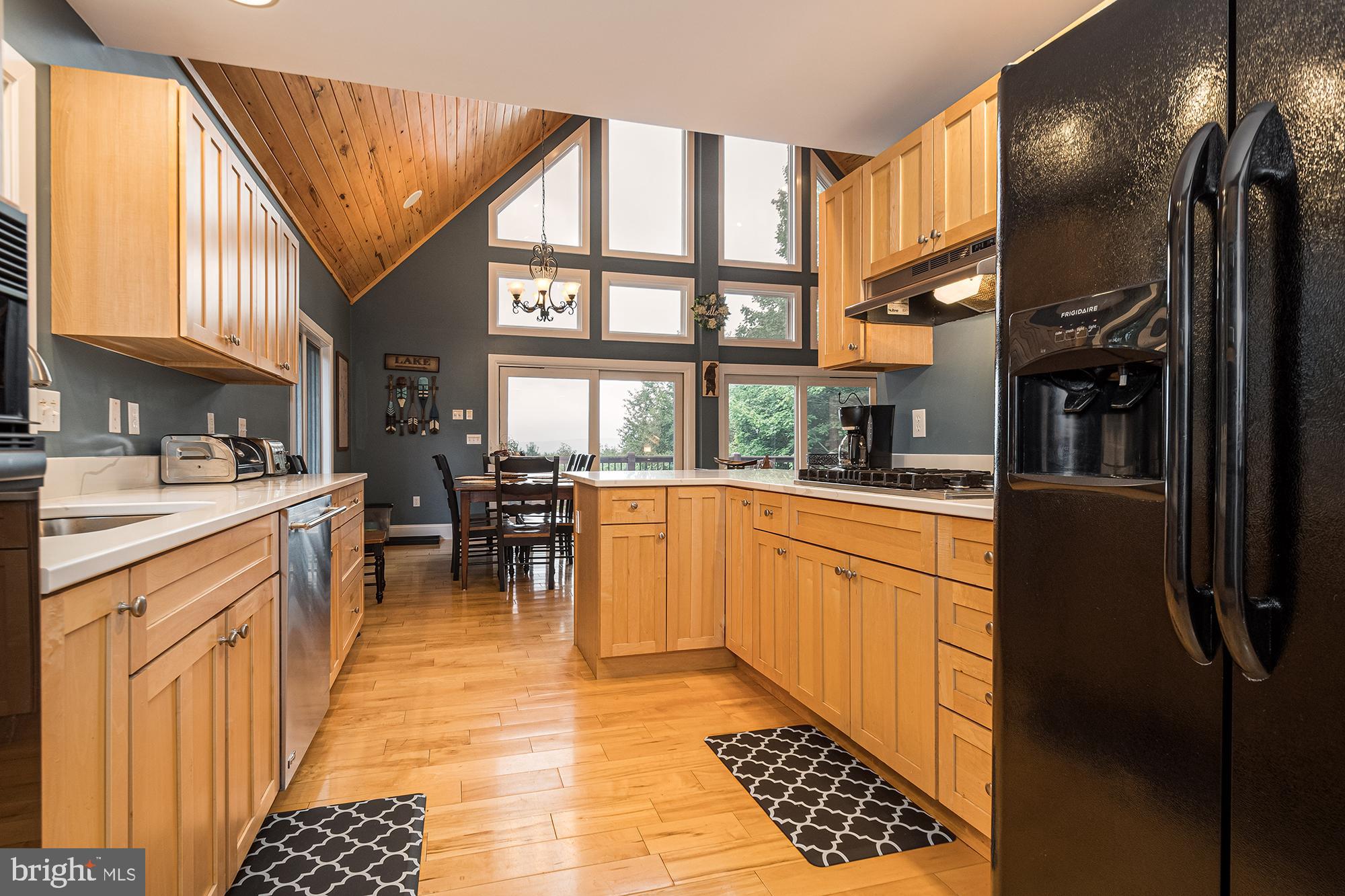 SHINGLE CAMP - Residential