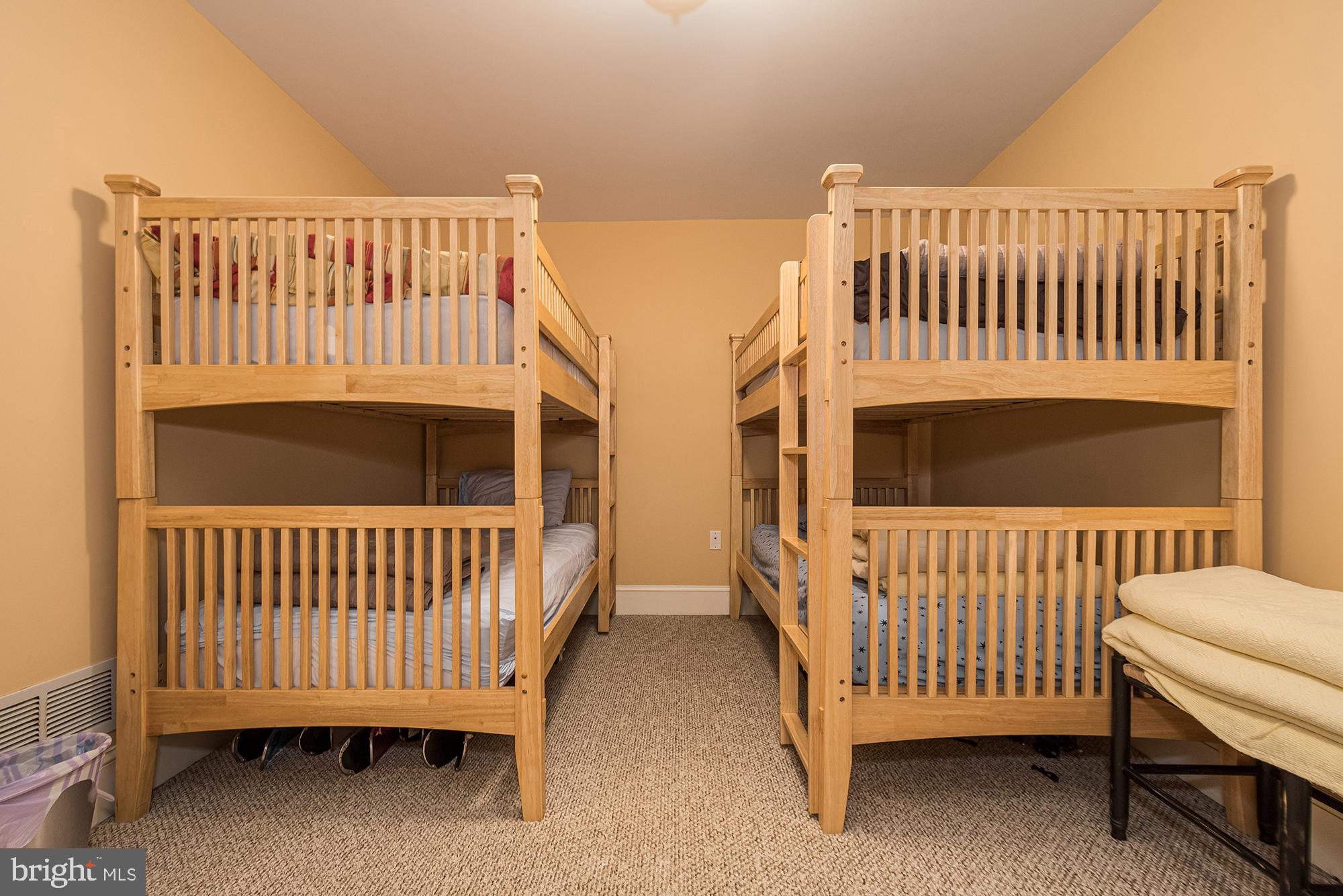 SHINGLE CAMP - Residential