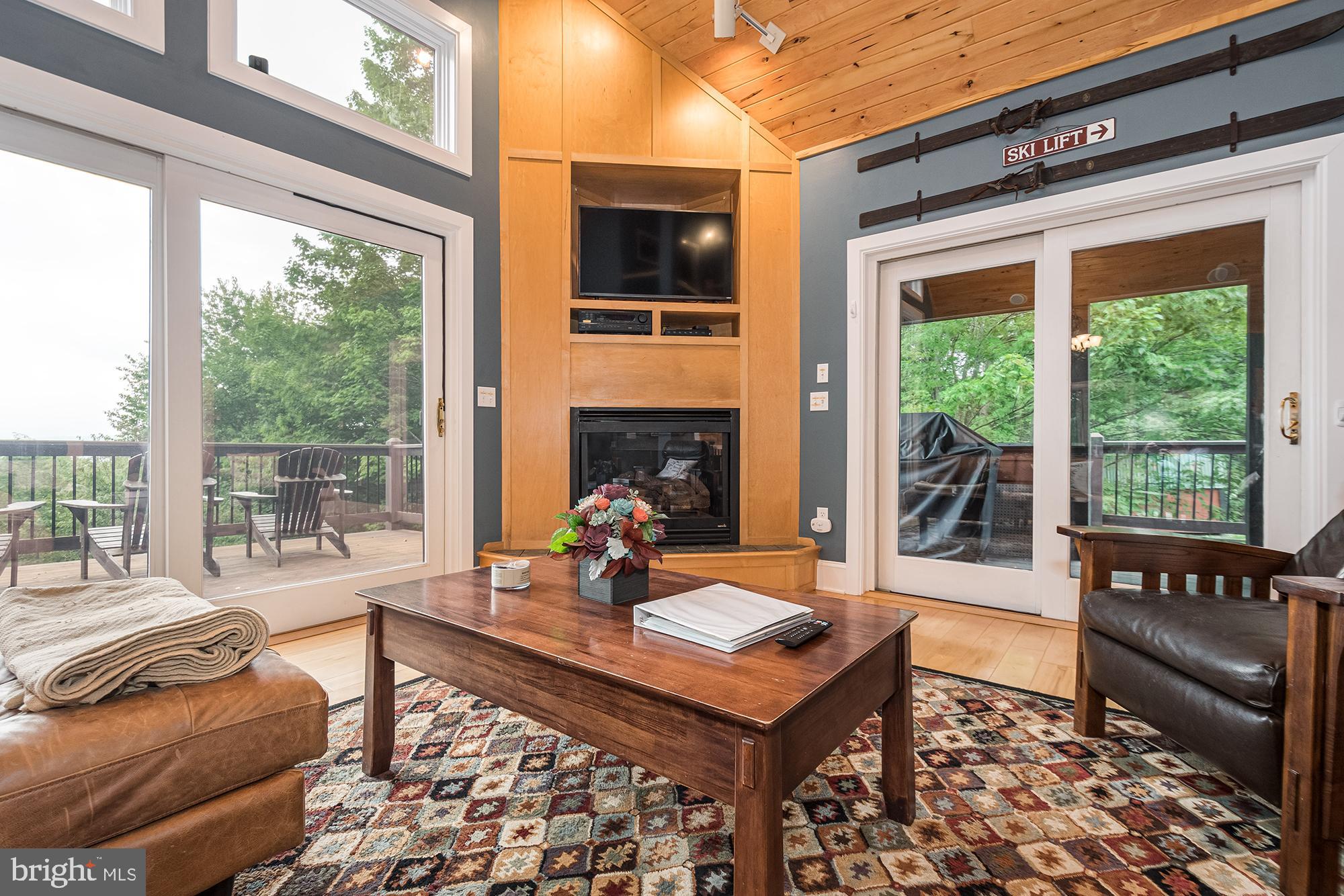 SHINGLE CAMP - Residential