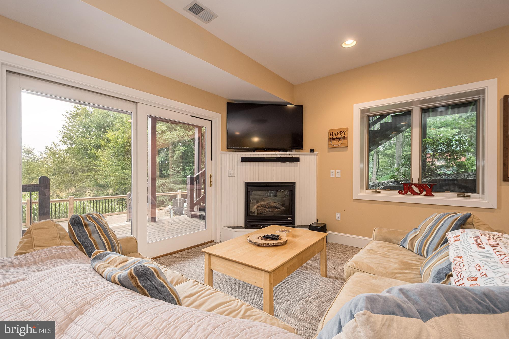 SHINGLE CAMP - Residential