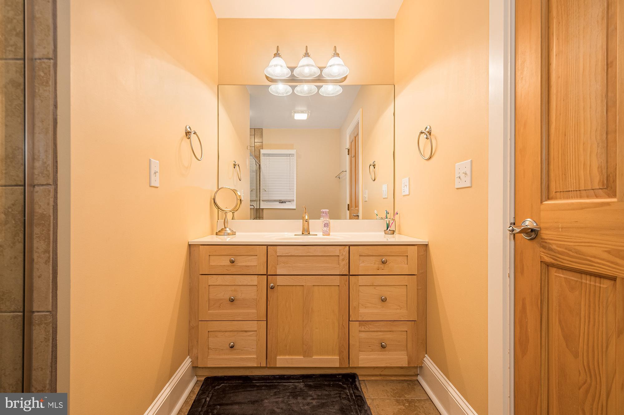 SHINGLE CAMP - Residential