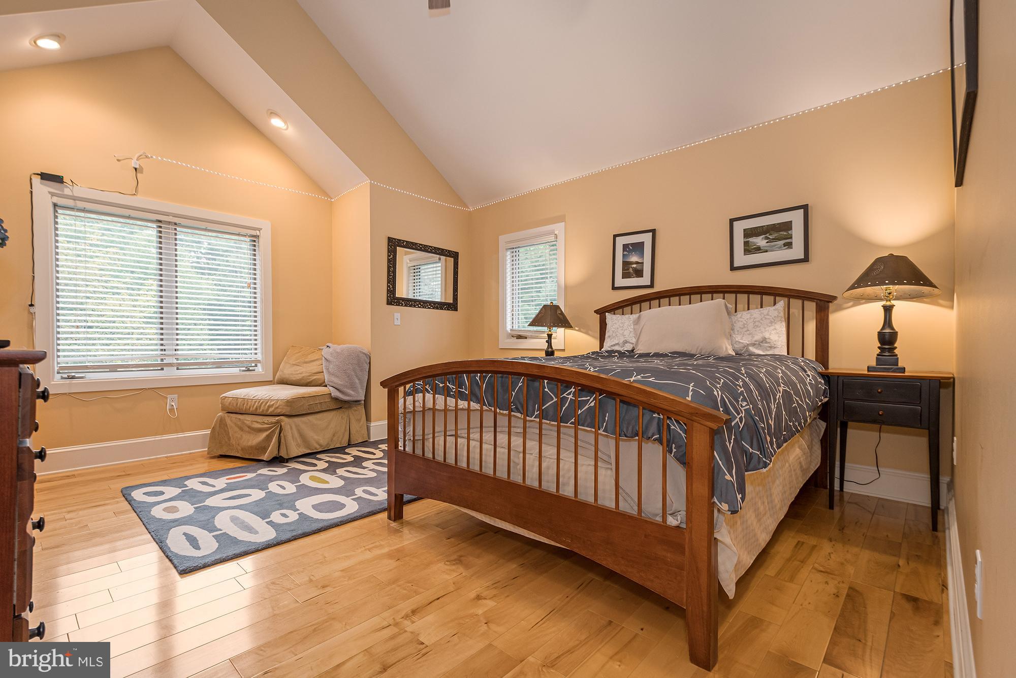 SHINGLE CAMP - Residential