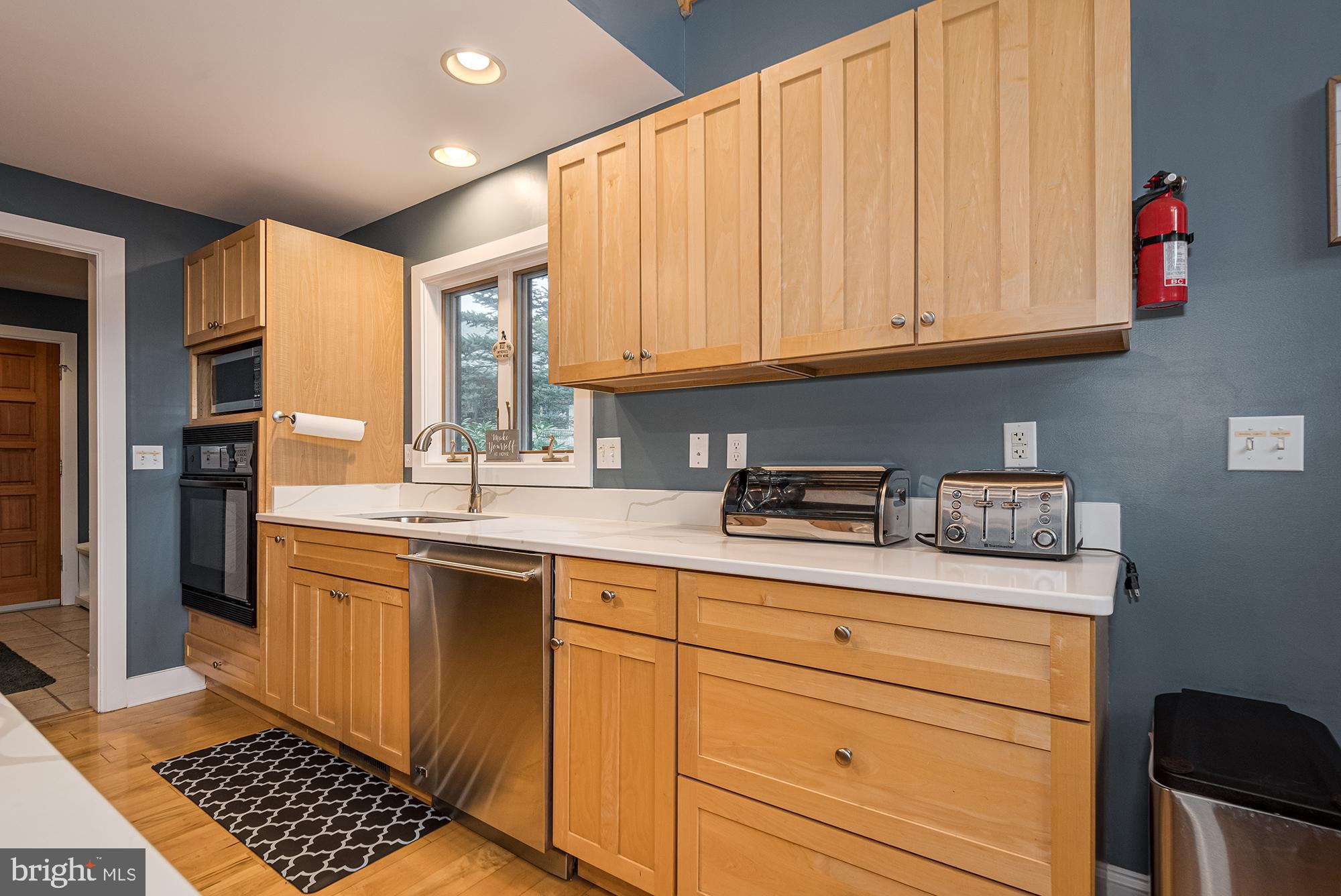 SHINGLE CAMP - Residential