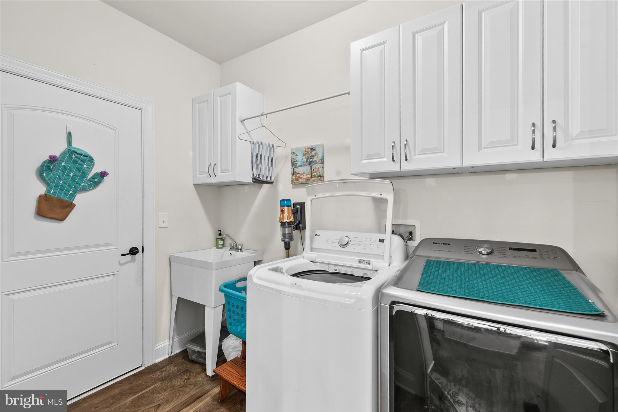 WOODLANDS AT BETHANY - Residential