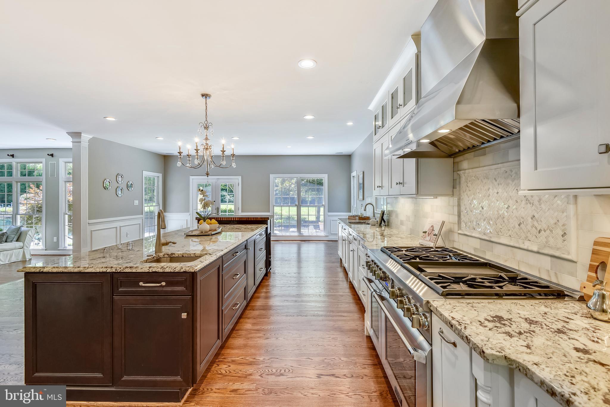 SOUTH RIVER COLONY - Residential