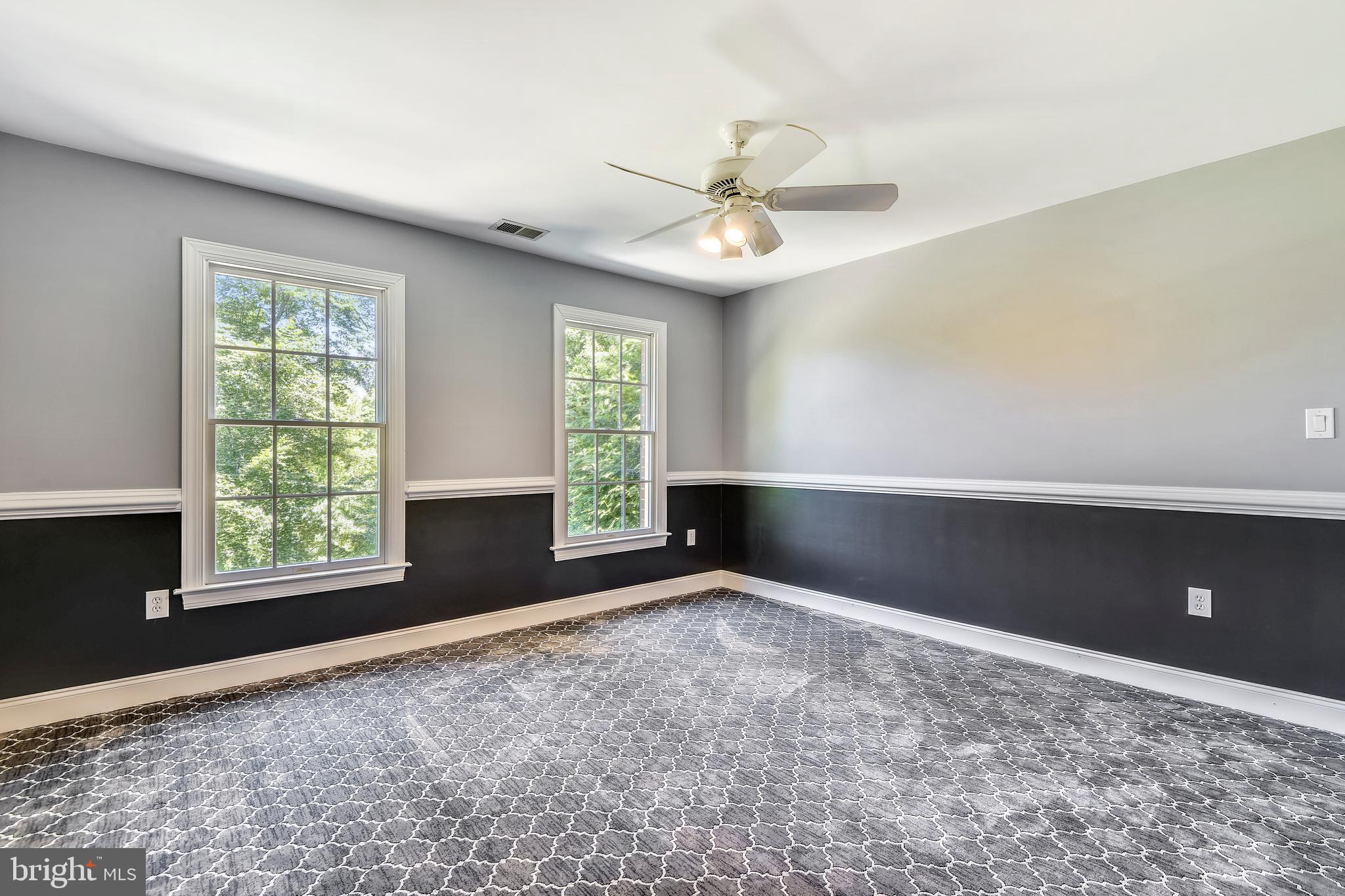 SOUTH RIVER COLONY - Residential