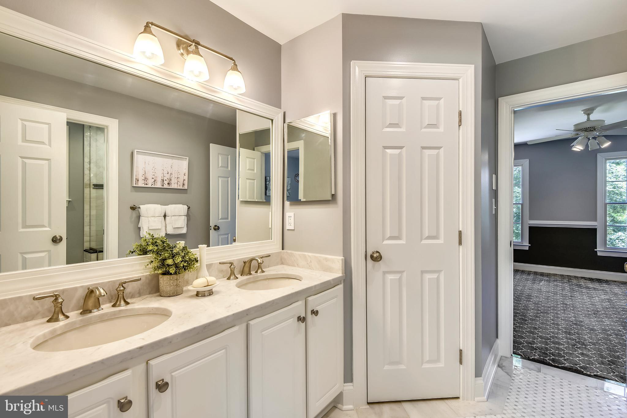 SOUTH RIVER COLONY - Residential