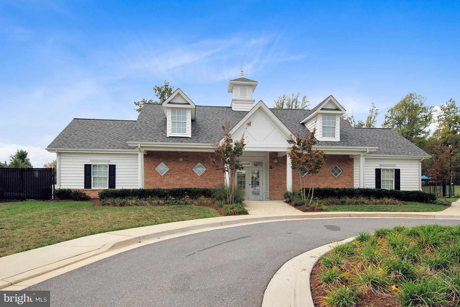 SOUTH RIVER COLONY - Residential