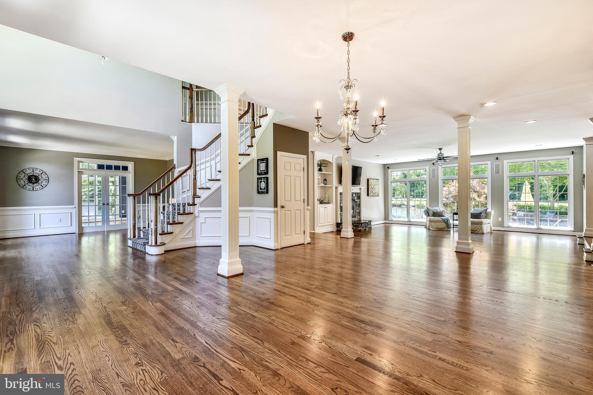 SOUTH RIVER COLONY - Residential