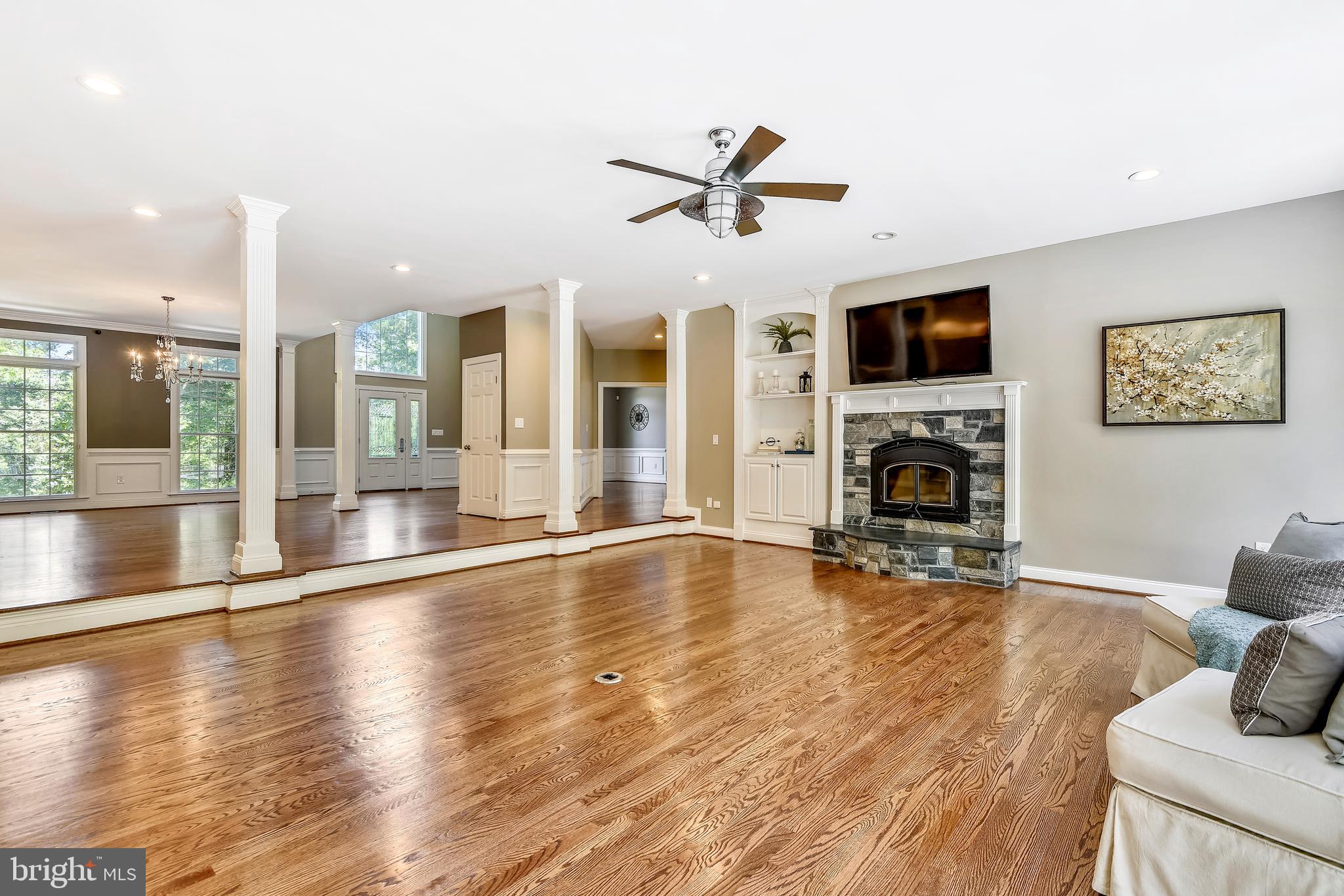 SOUTH RIVER COLONY - Residential