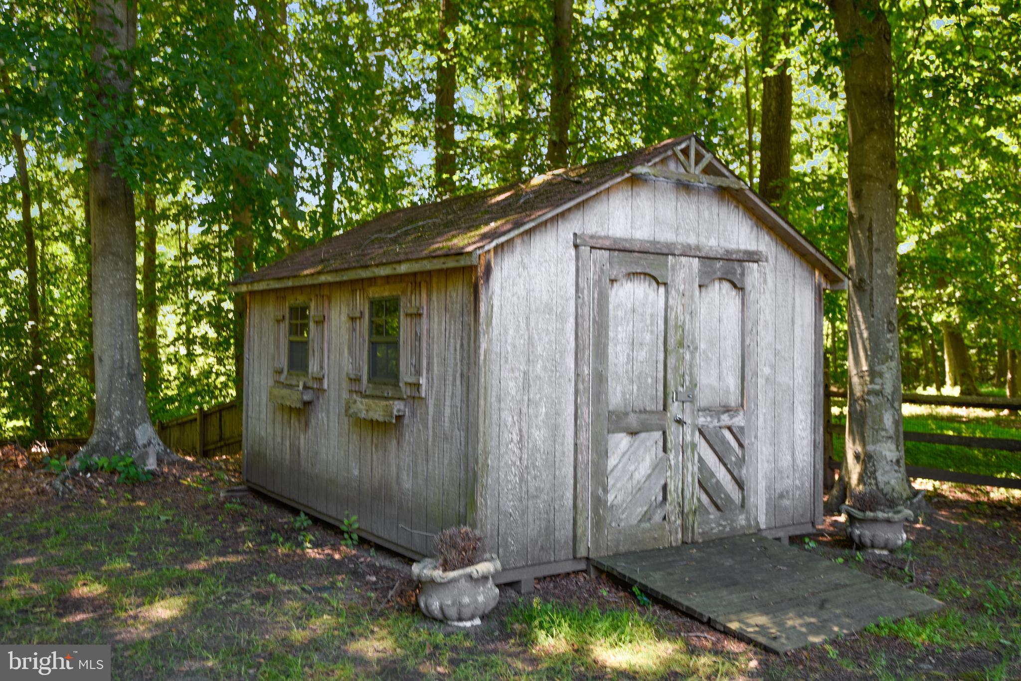 SOUTH RIVER COLONY - Residential