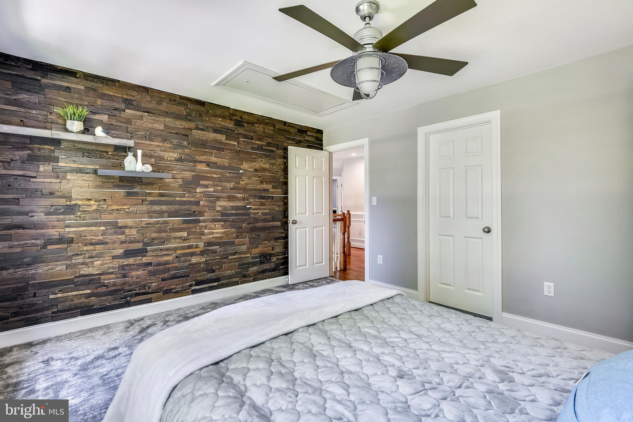 SOUTH RIVER COLONY - Residential