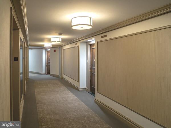 PROMENADE TOWERS - Residential