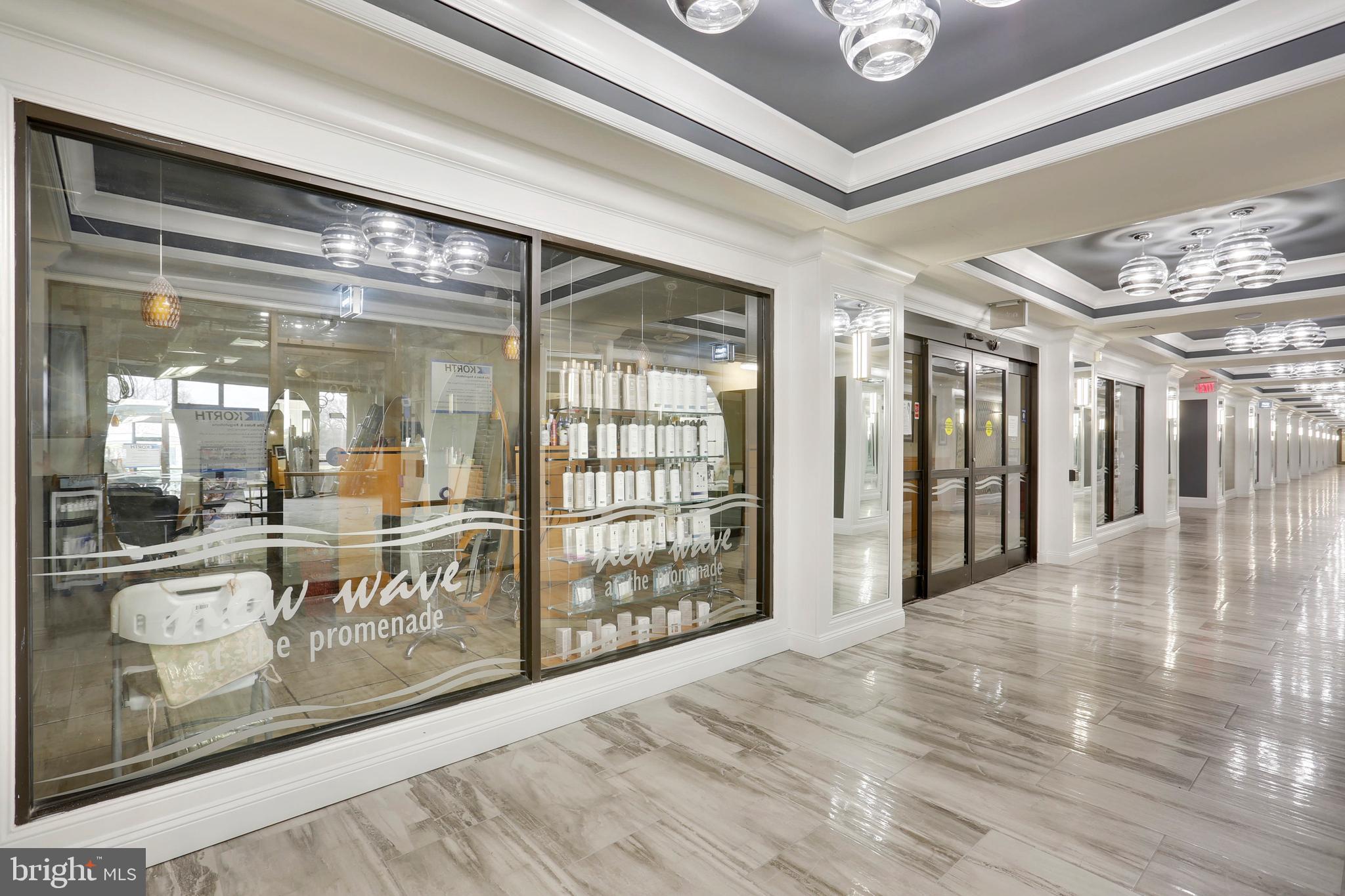 PROMENADE TOWERS - Residential