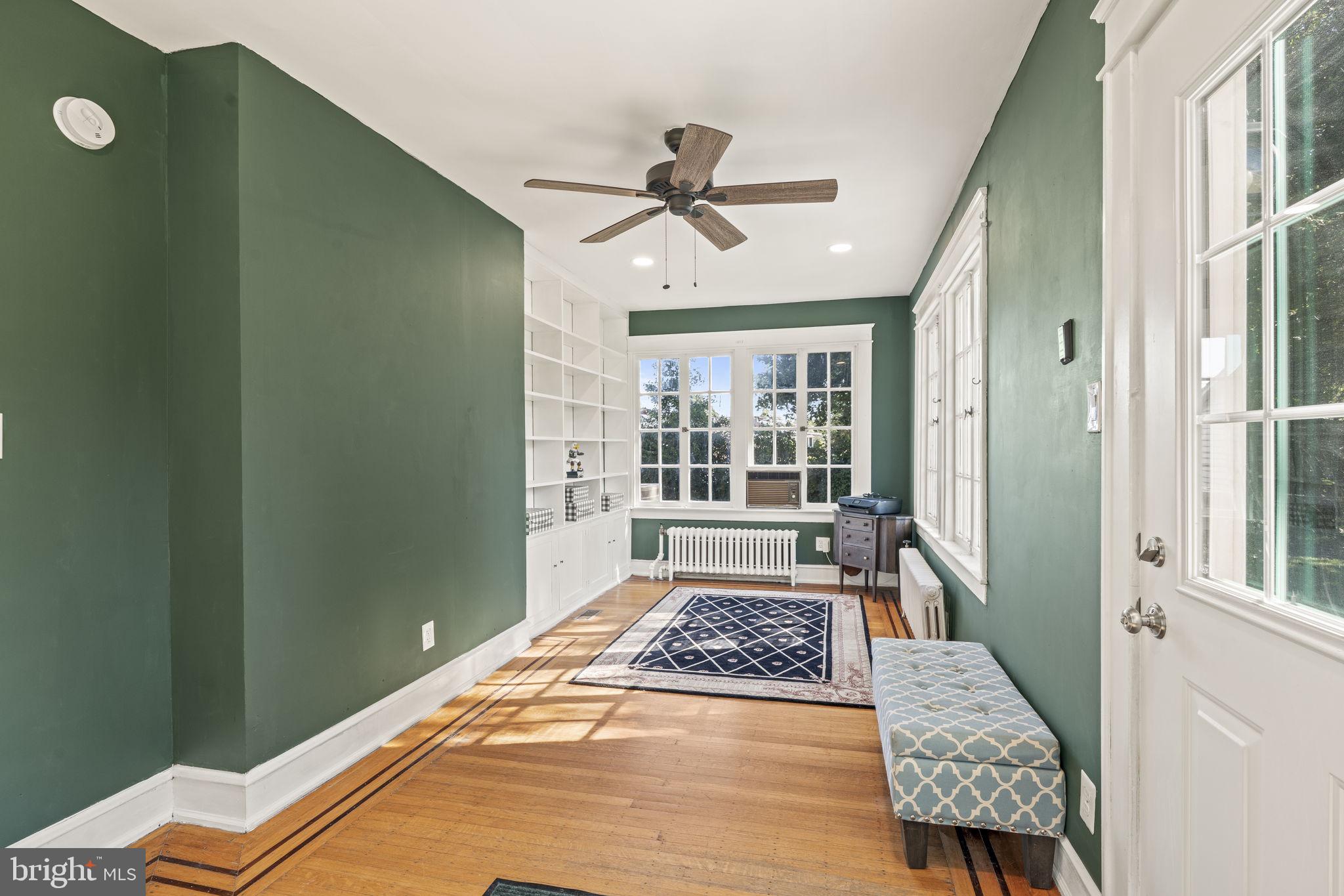 CRESTMONT FARMS - Residential