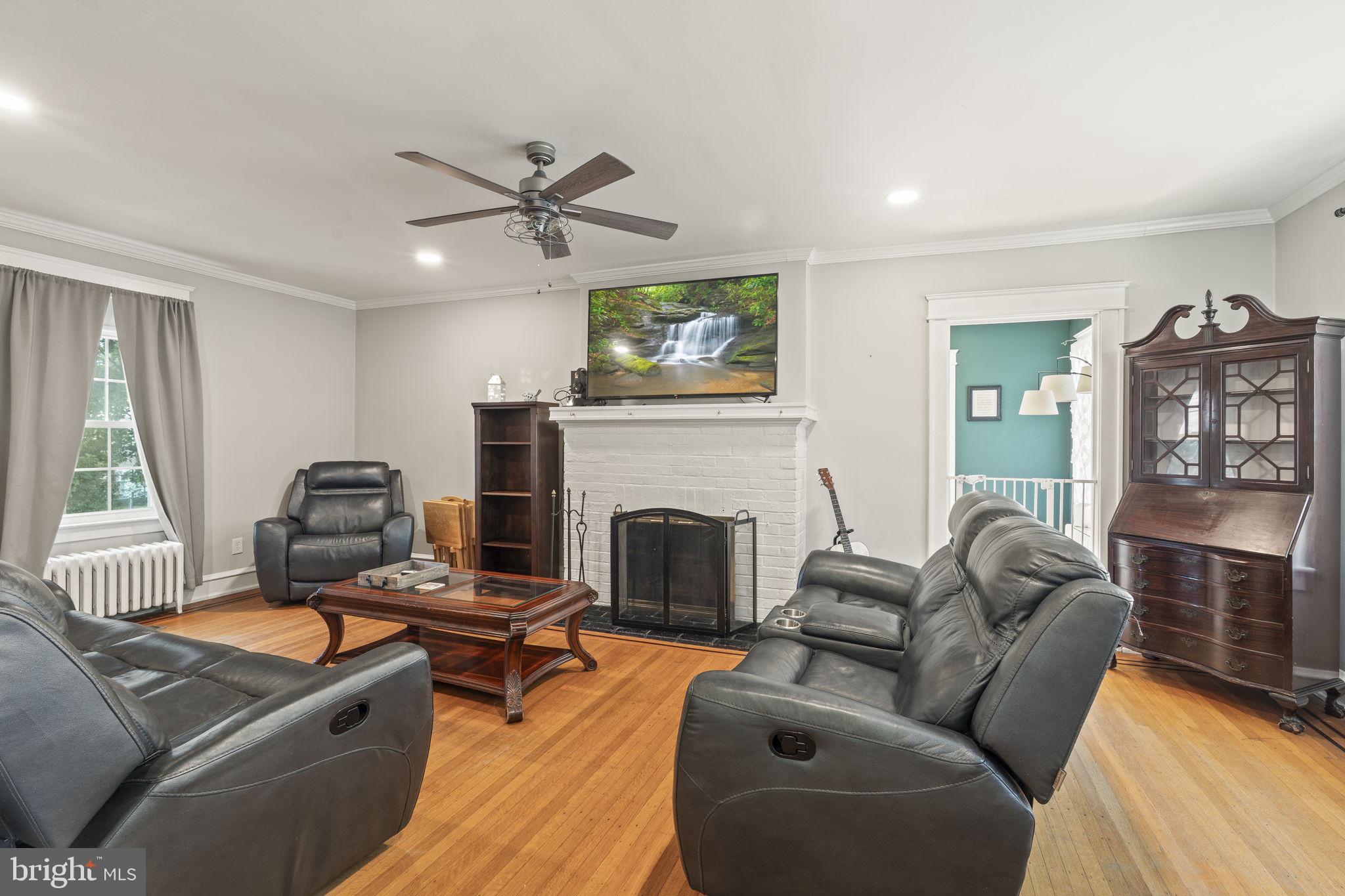 CRESTMONT FARMS - Residential