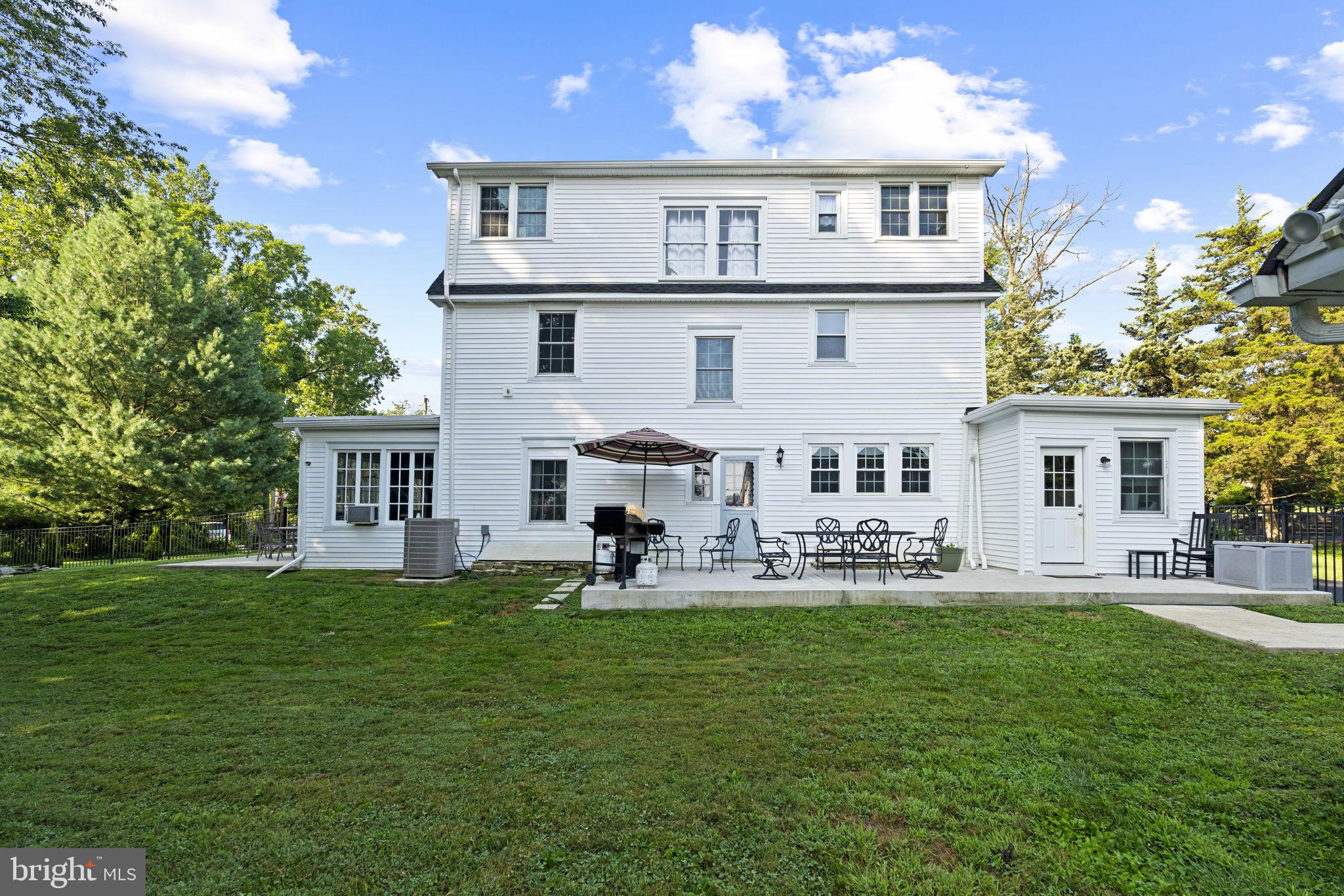 CRESTMONT FARMS - Residential