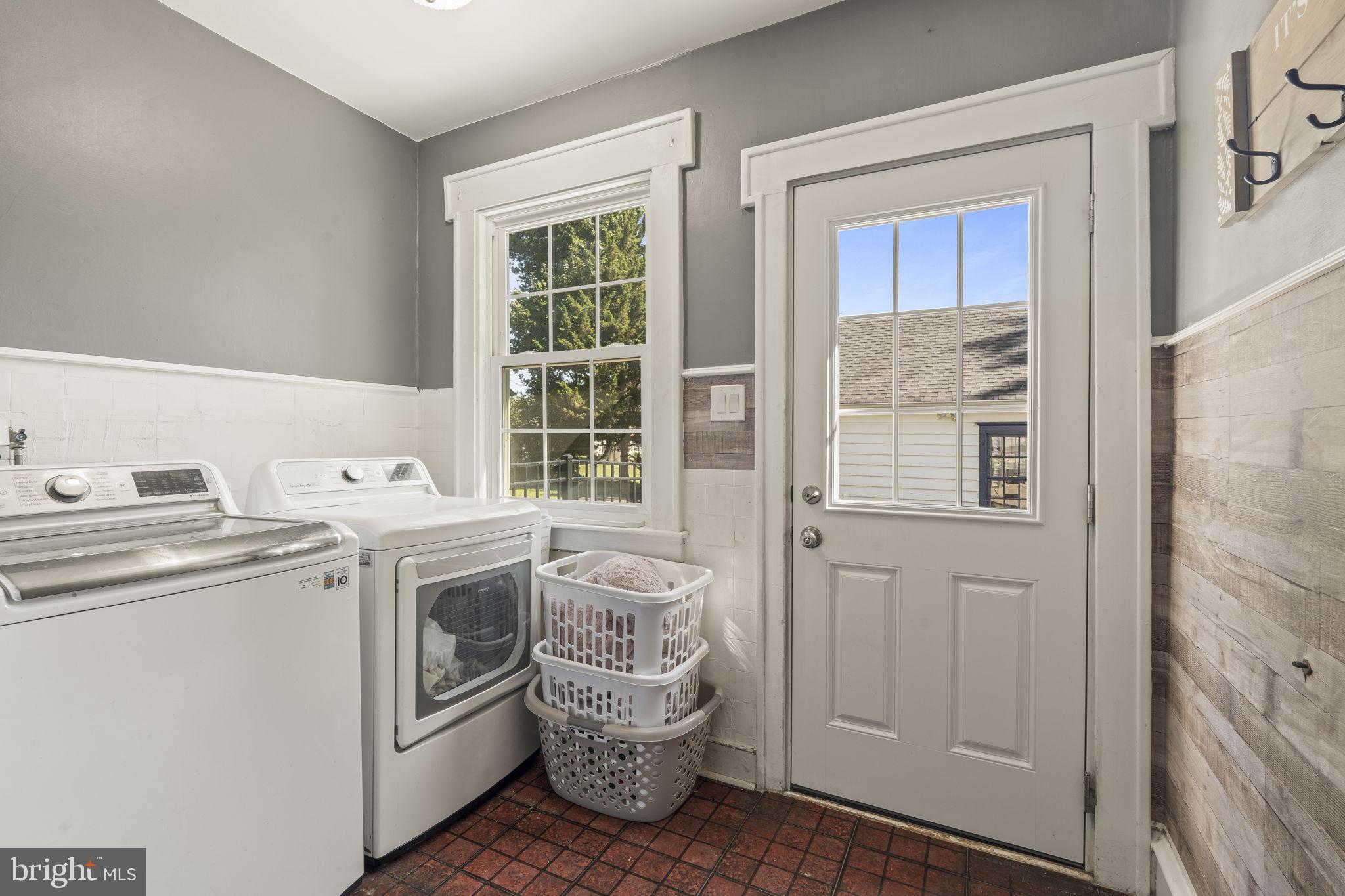 CRESTMONT FARMS - Residential