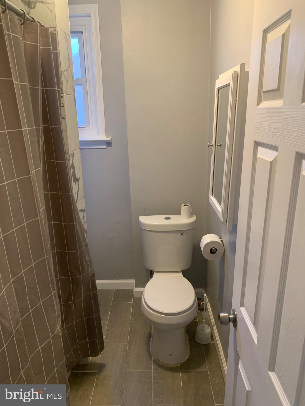 PHILADELPHIA (SOUTHWEST) - Residential Lease