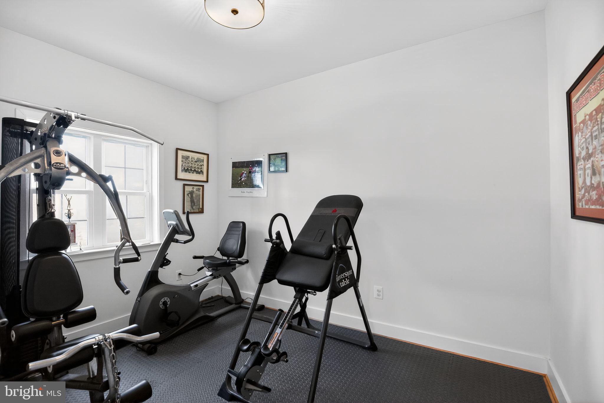 OWINGS BEACH - Residential