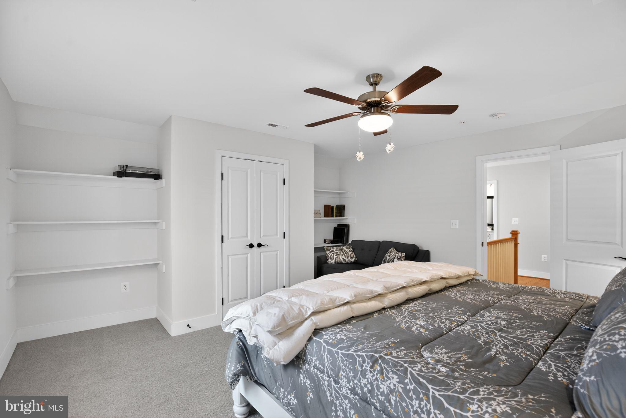 OWINGS BEACH - Residential