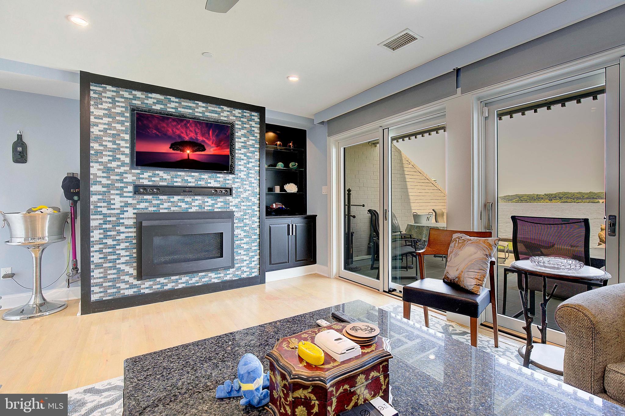 EASTPORT - Residential