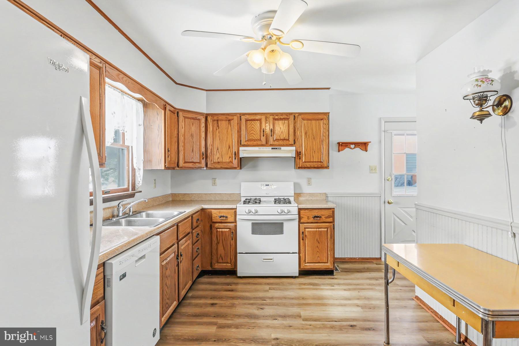 LAKE MEADE - Residential