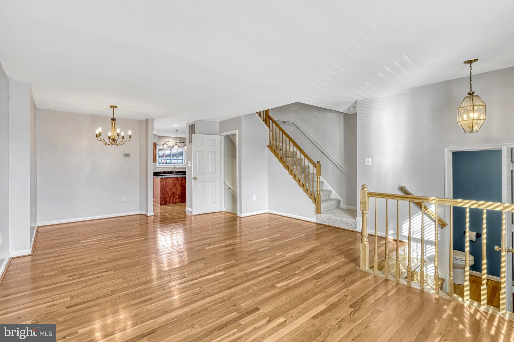 ASHBURN FARM - Residential