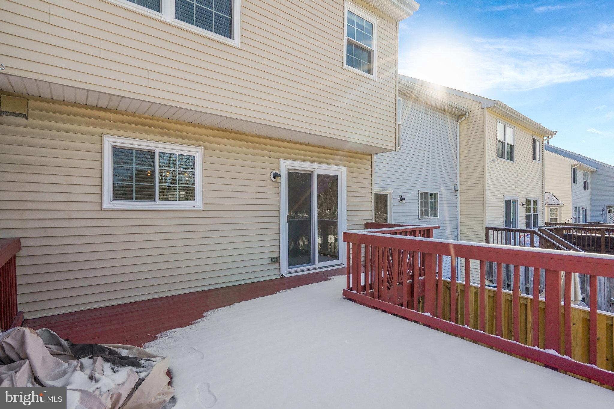 ASHBURN FARM - Residential