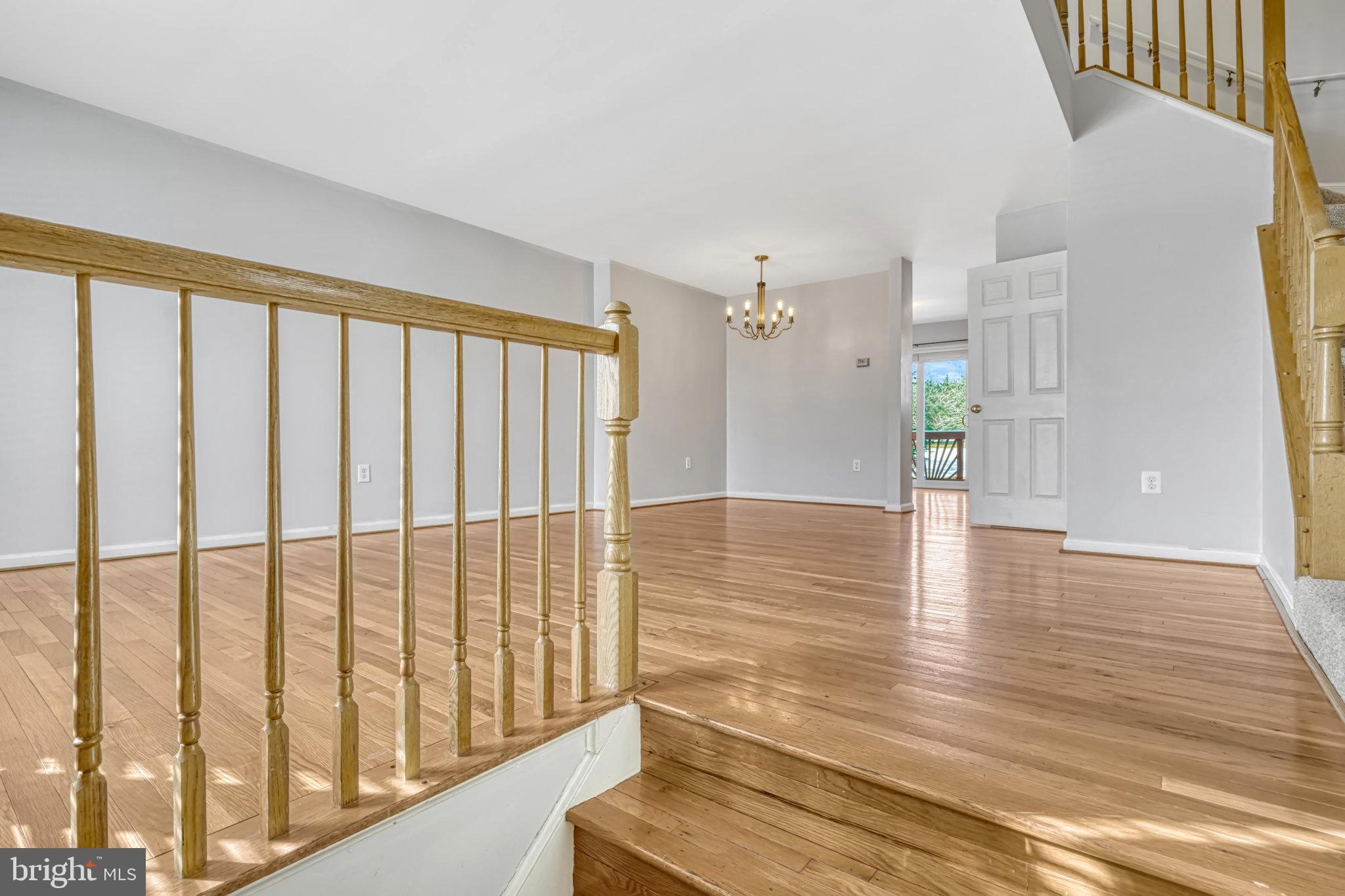 ASHBURN FARM - Residential