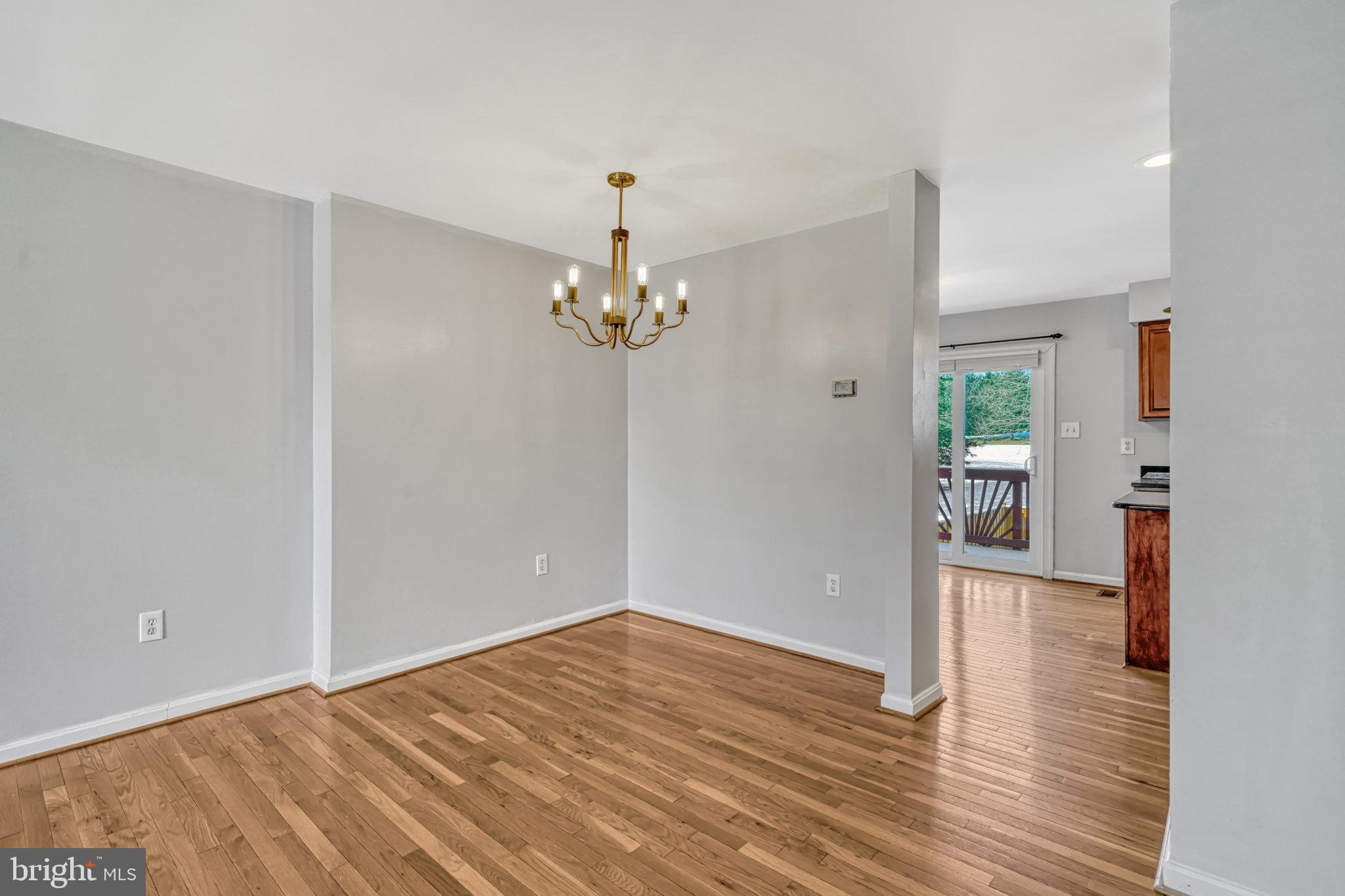 ASHBURN FARM - Residential