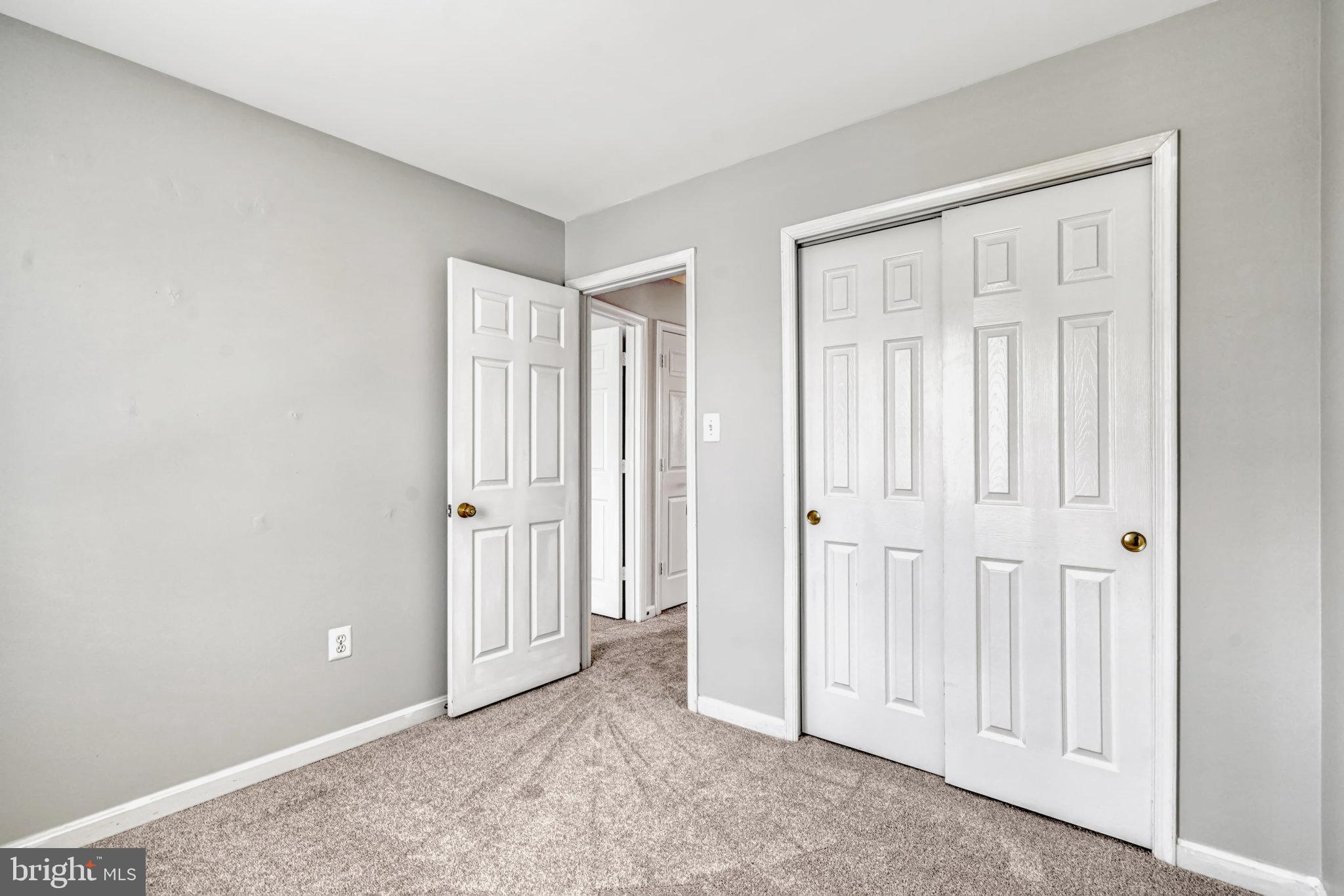 ASHBURN FARM - Residential