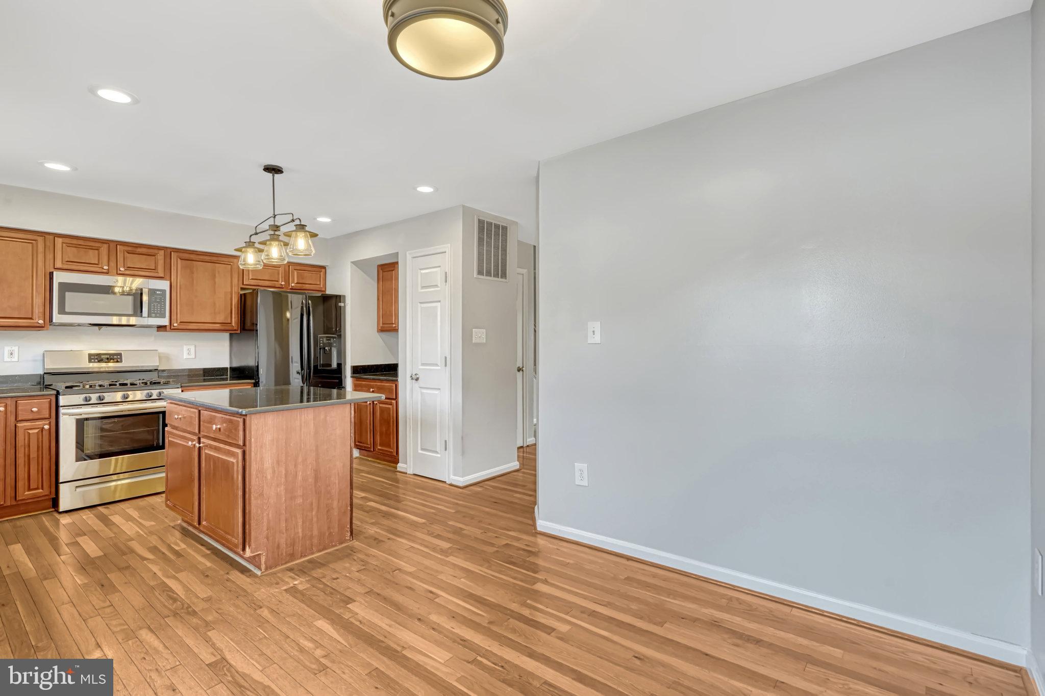 ASHBURN FARM - Residential