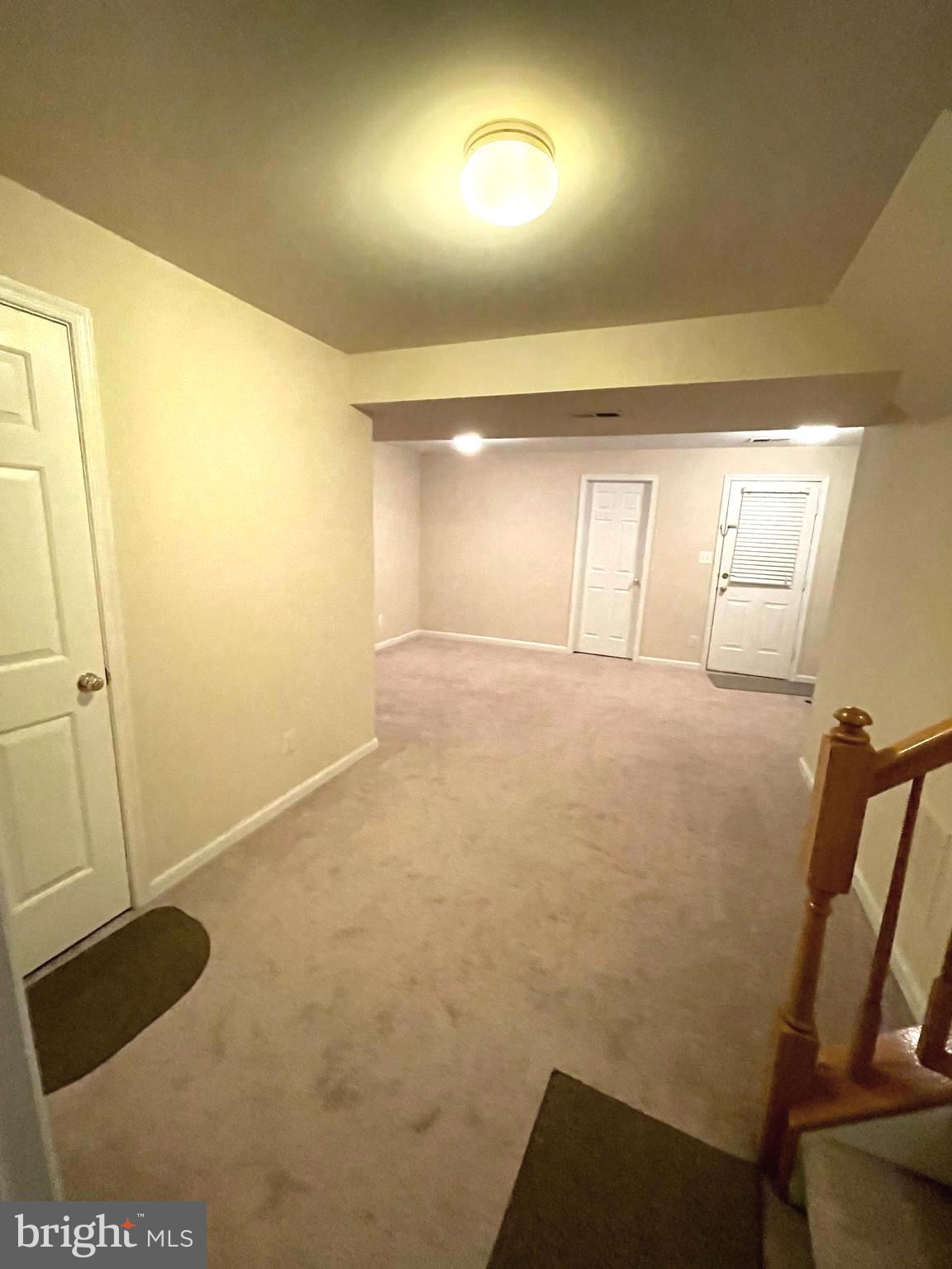 SOMERSET - Residential Lease