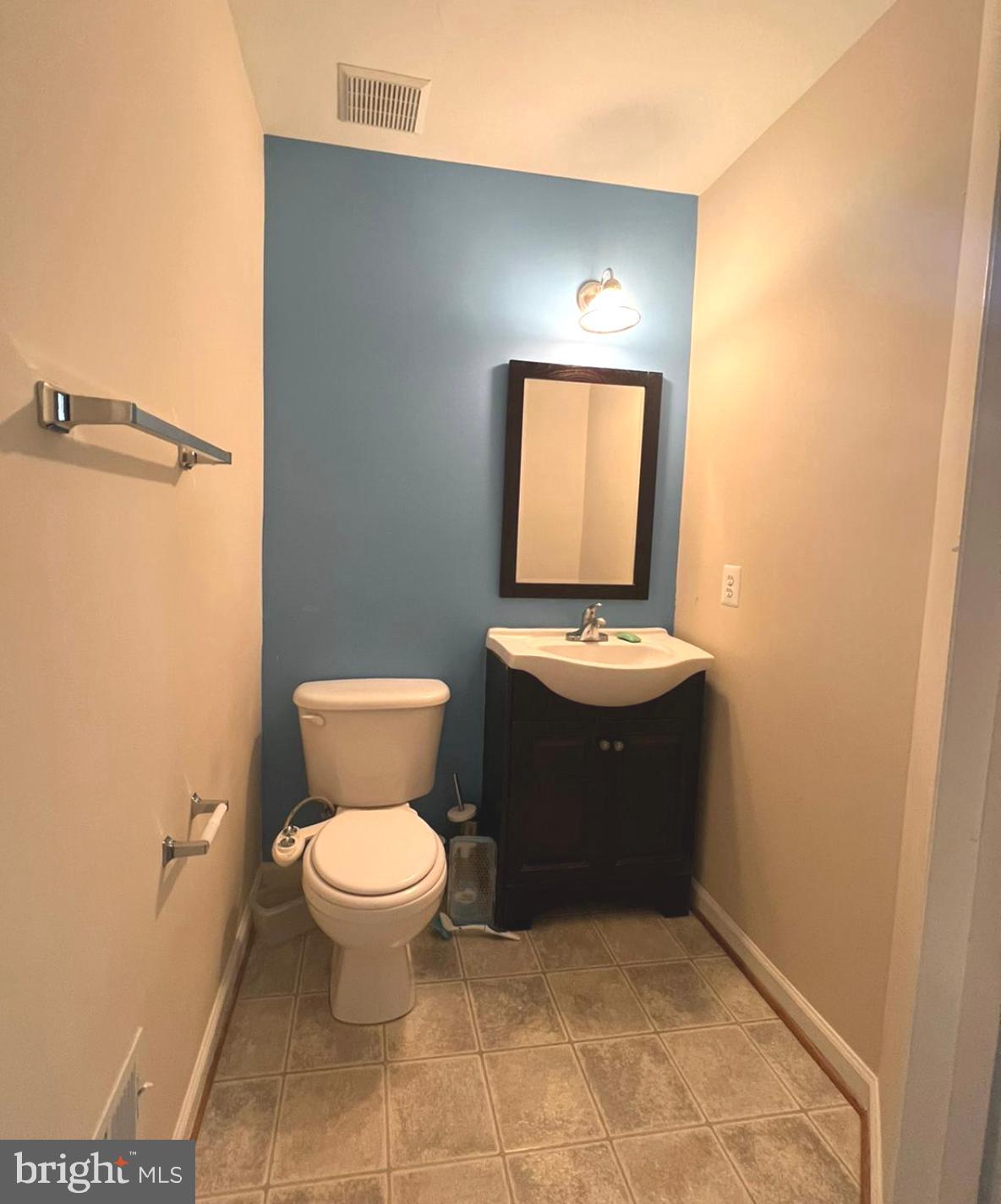 SOMERSET - Residential Lease