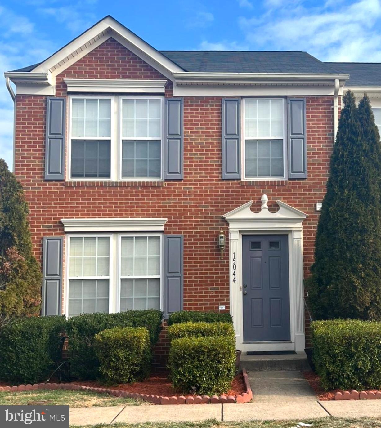 SOMERSET - Residential Lease