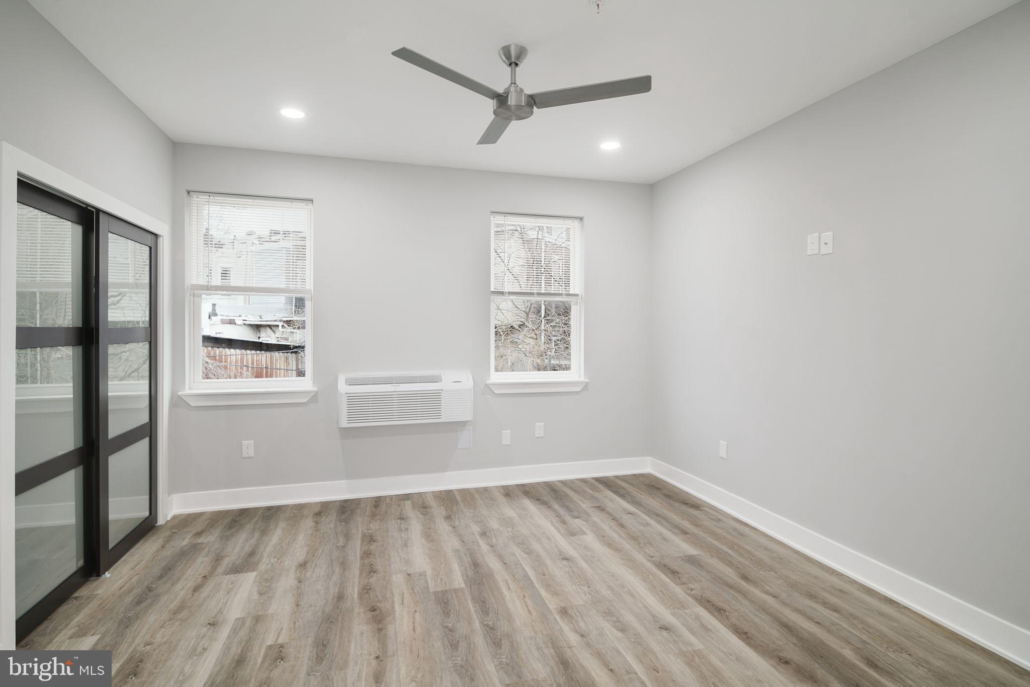 KENSINGTON - Residential Lease