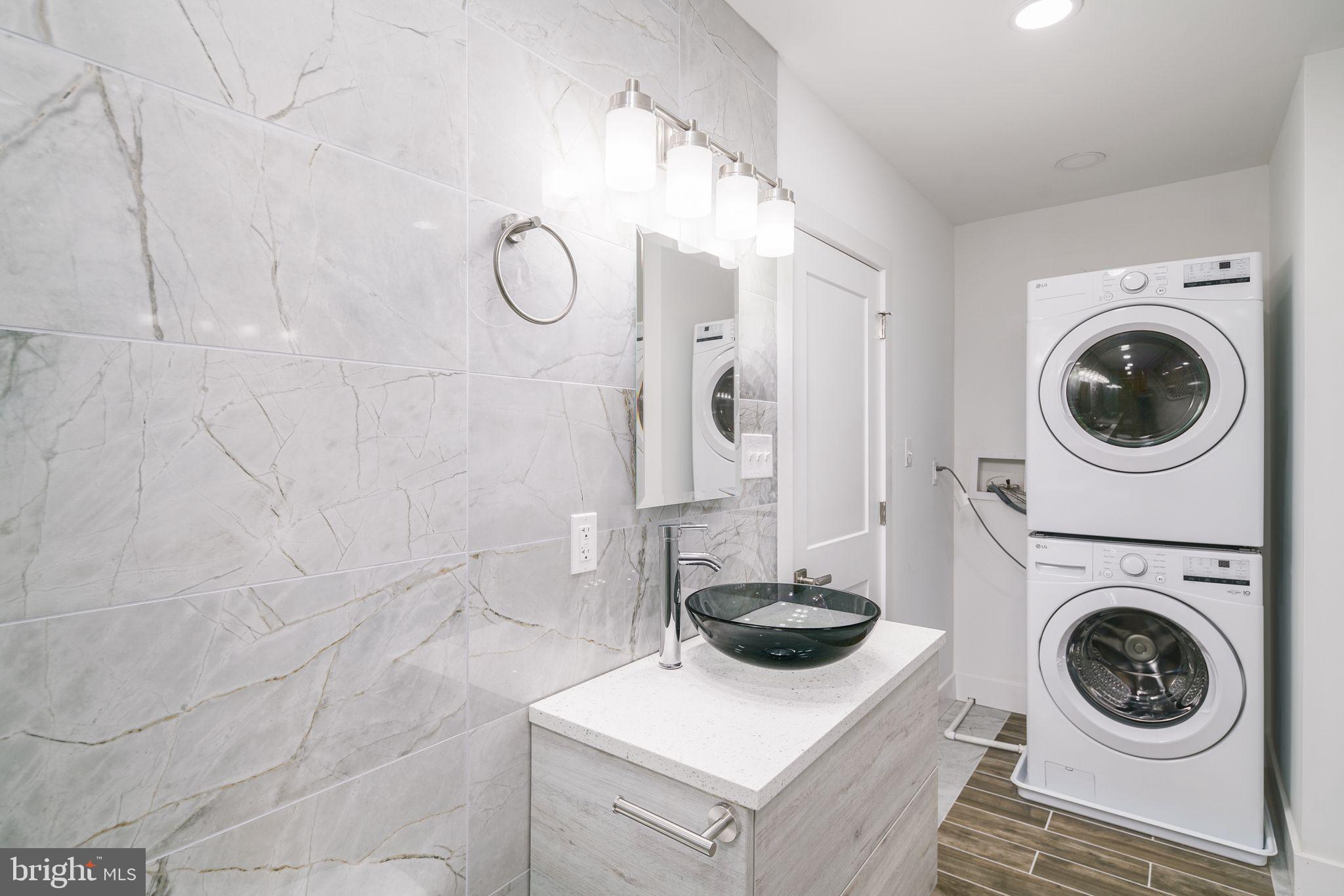 KENSINGTON - Residential Lease