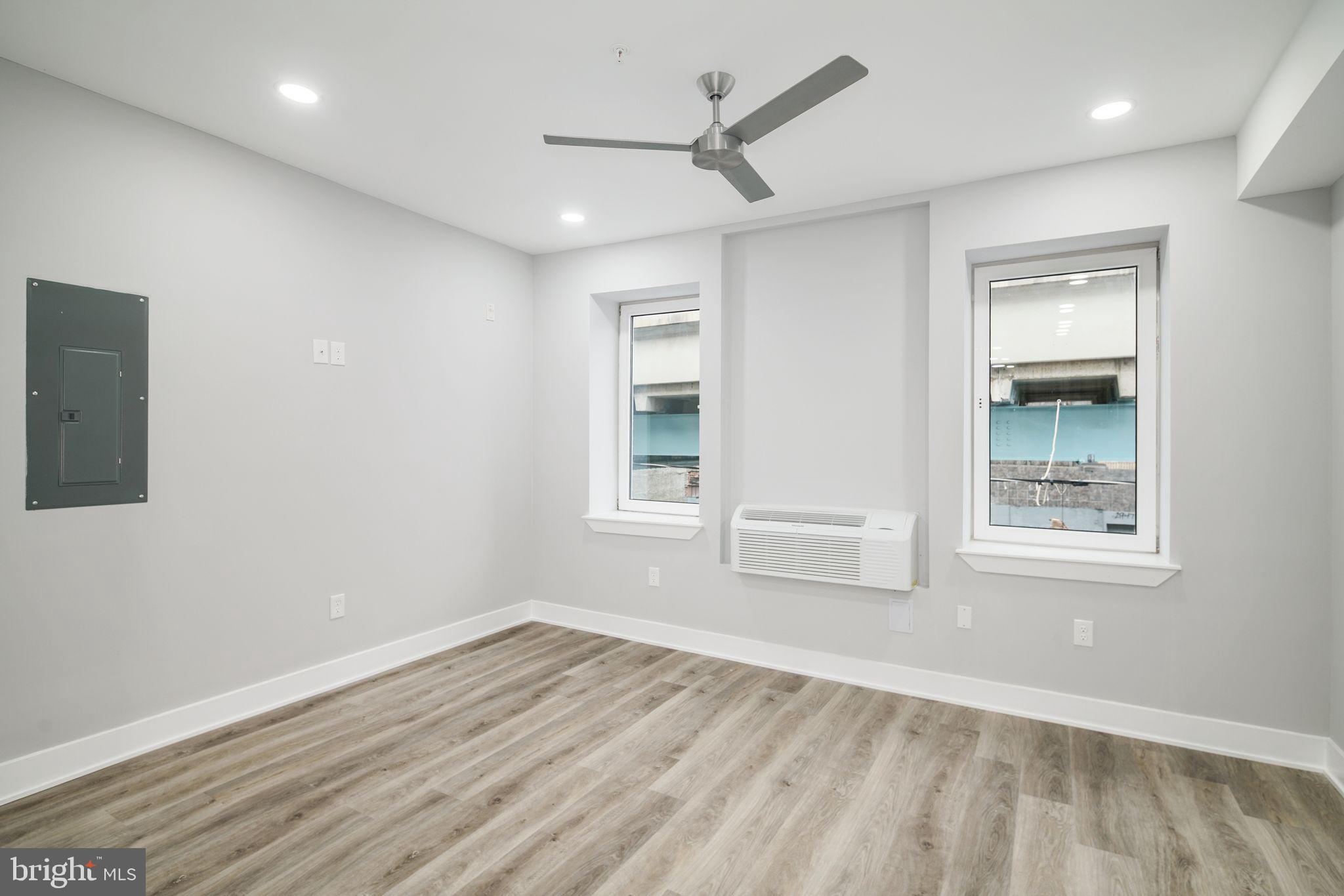 KENSINGTON - Residential Lease