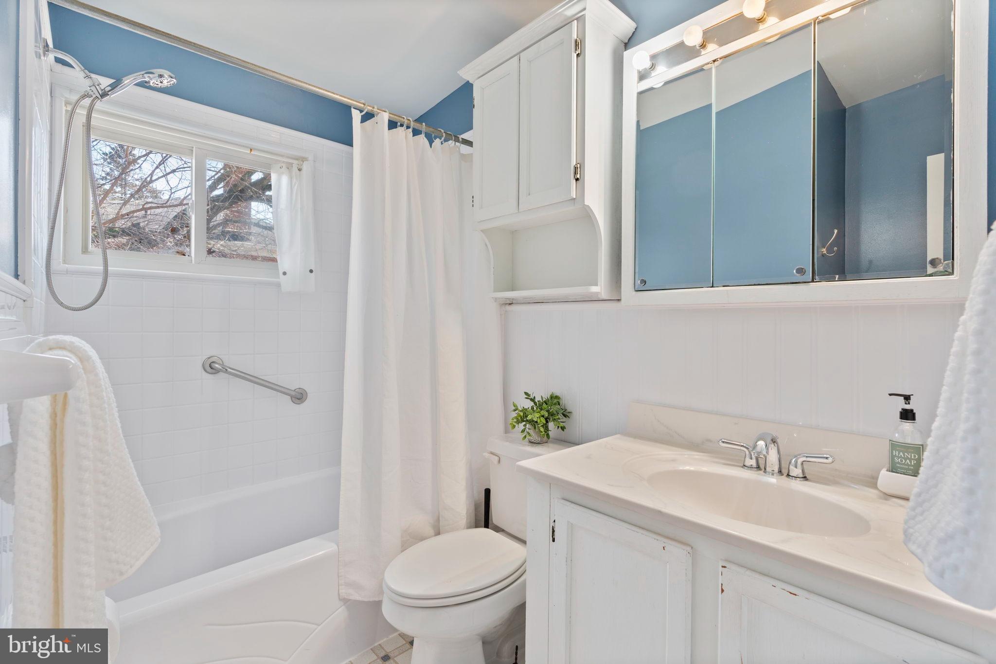 GLENMONT - Residential