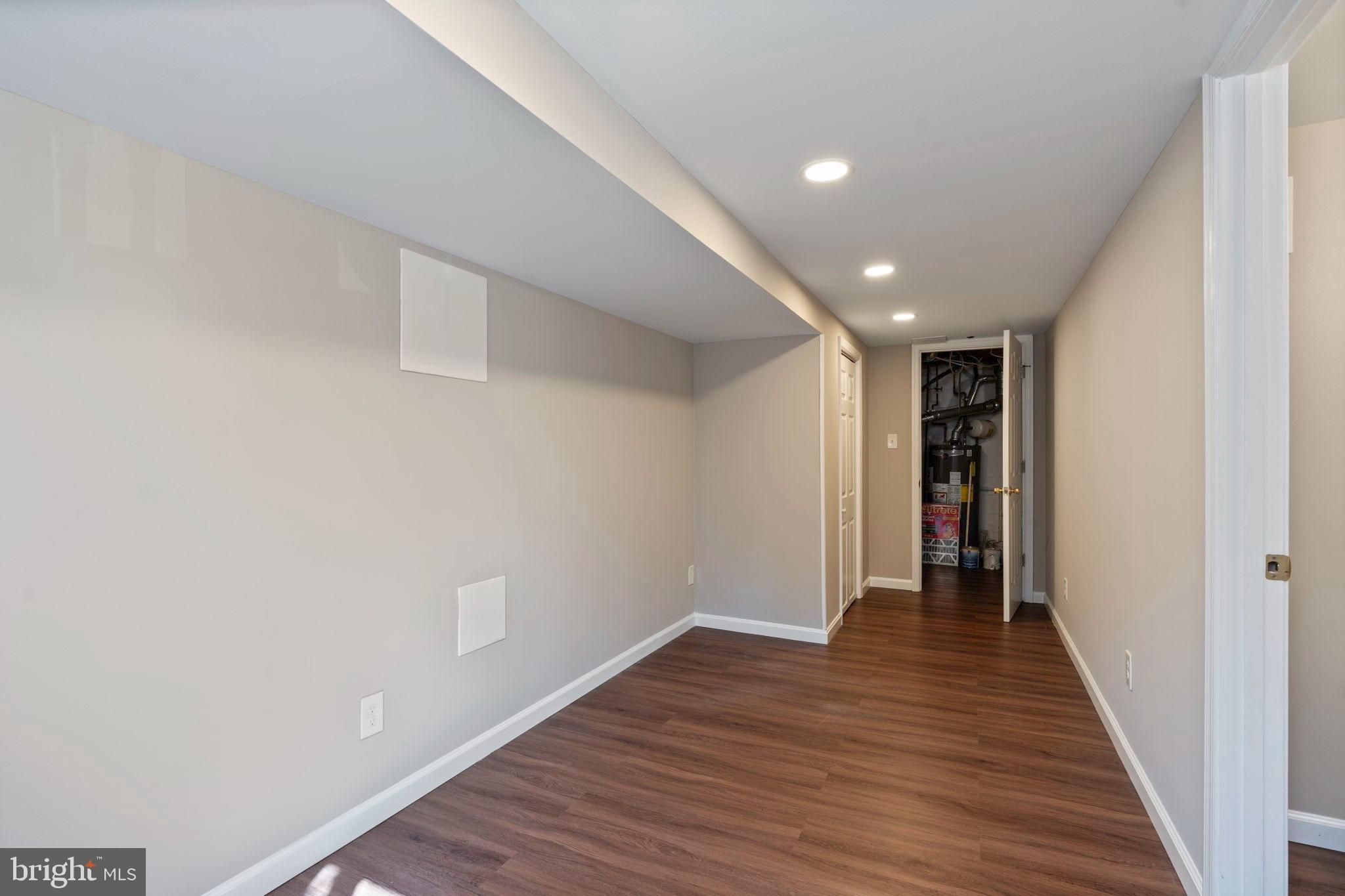 GLENMONT - Residential