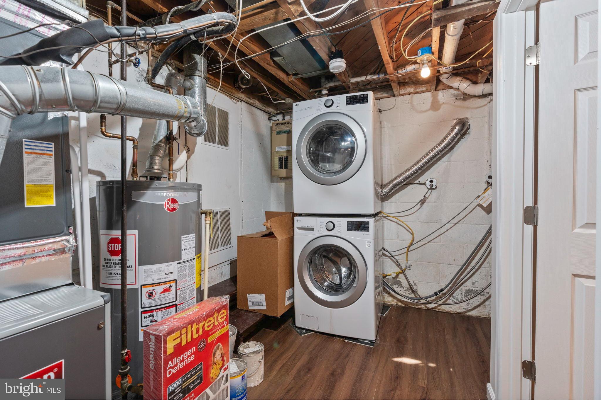 GLENMONT - Residential