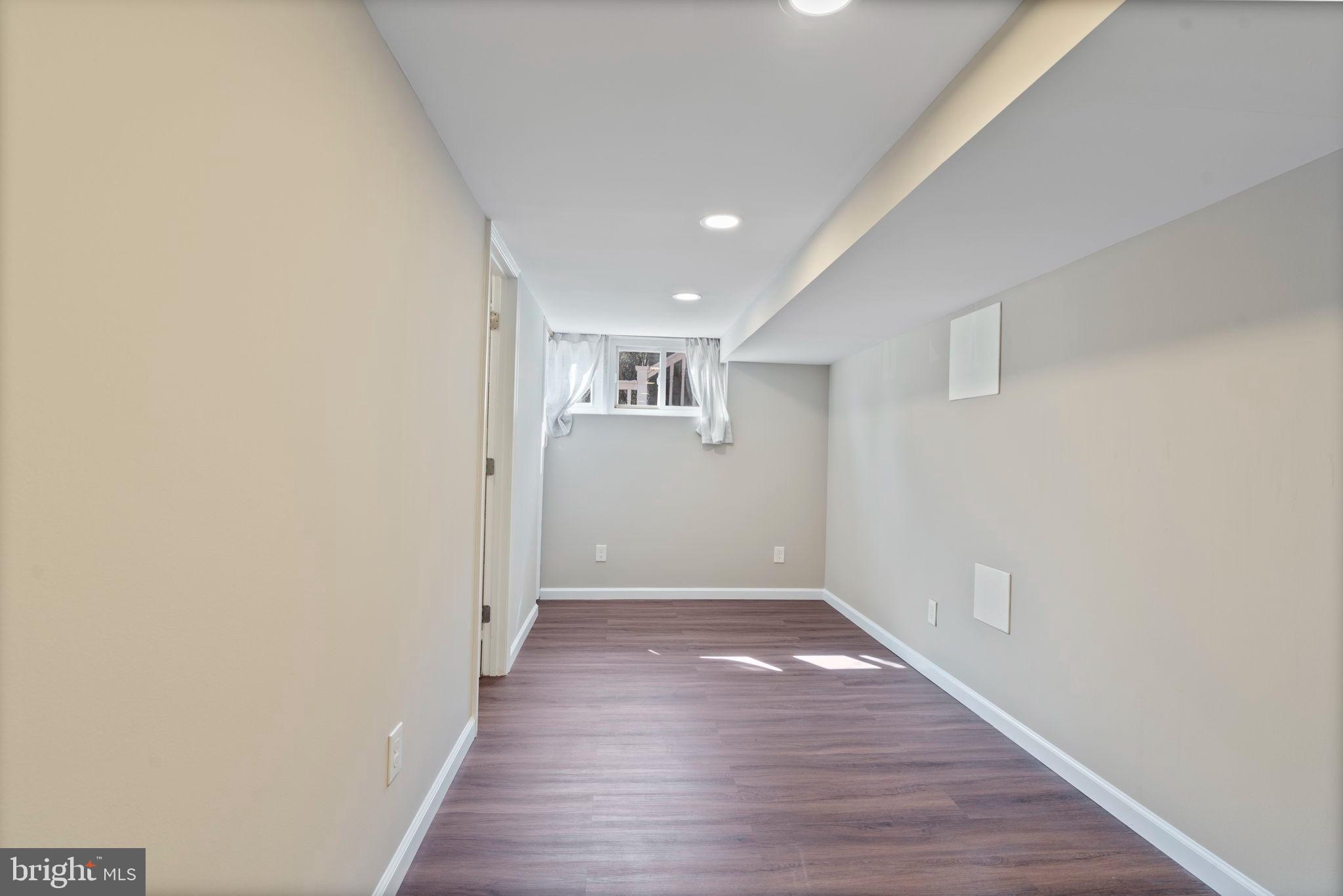 GLENMONT - Residential