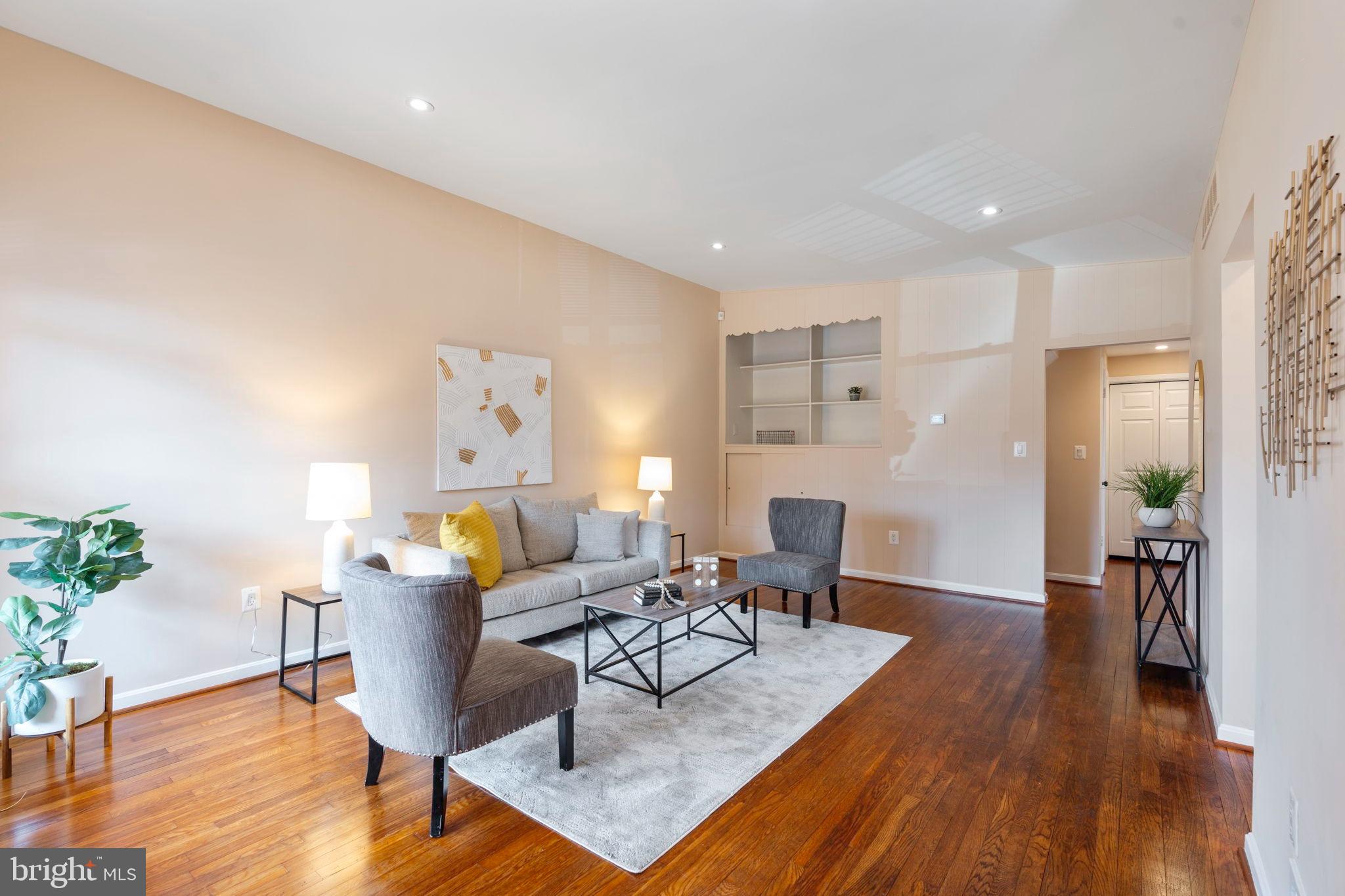 GLENMONT - Residential