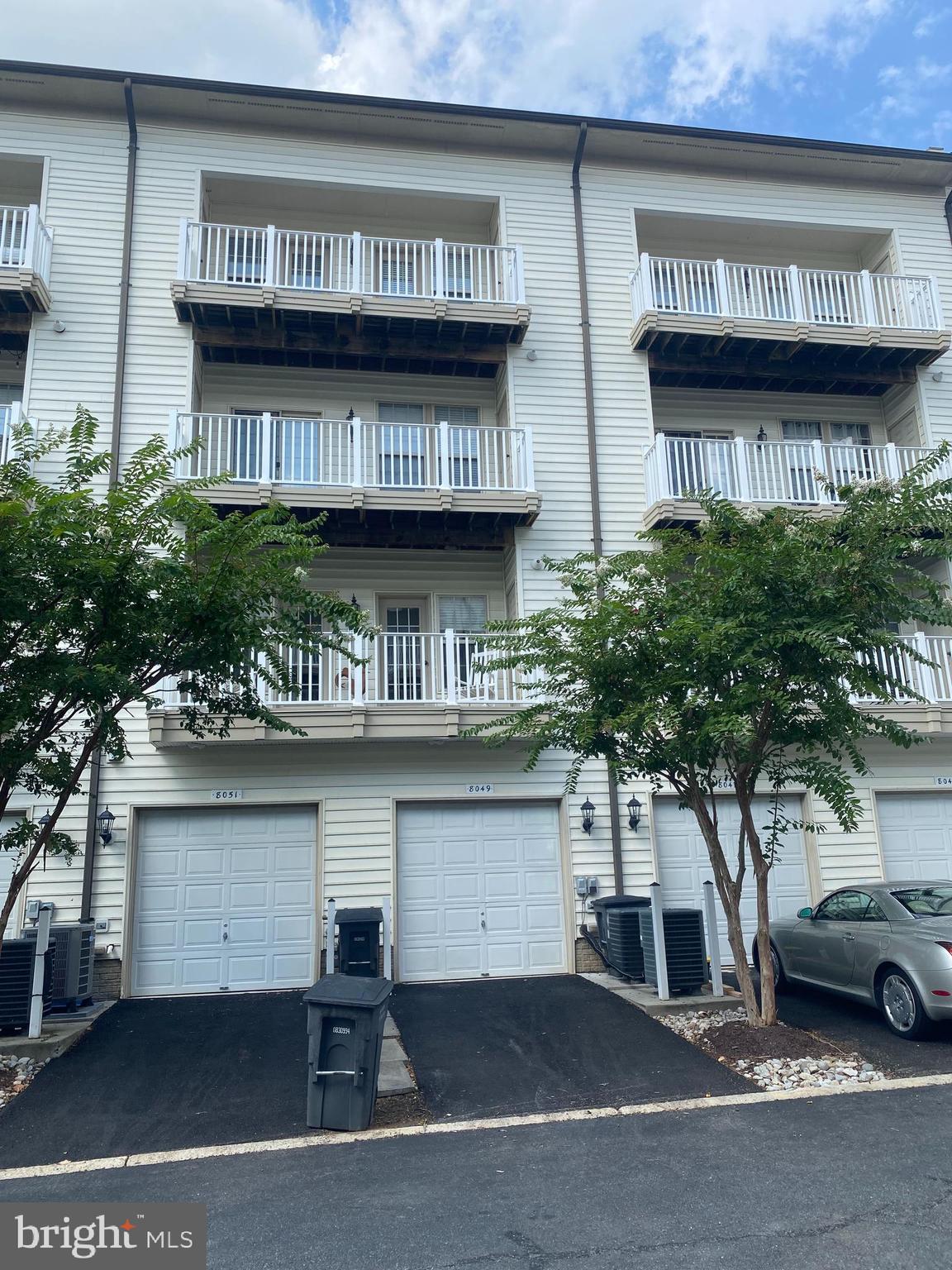 MADISON CRESCENT CONDOMINIUM - Residential Lease